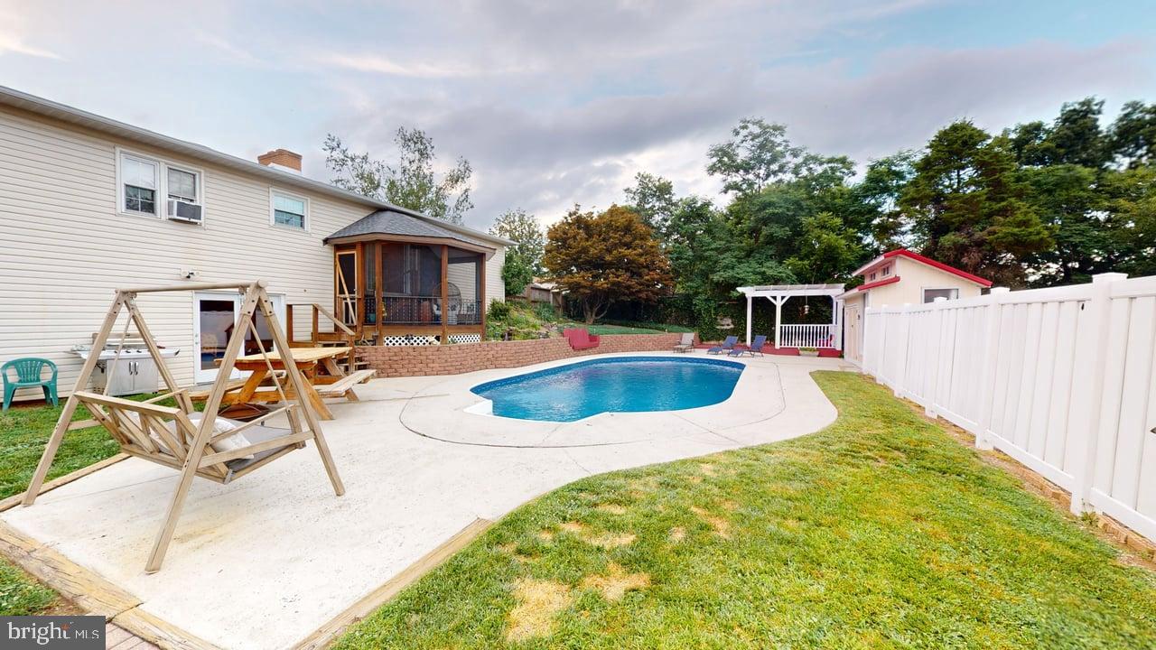 ELLIFRITZ - Residential