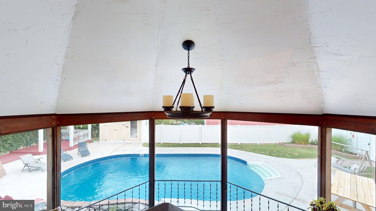 ELLIFRITZ - Residential