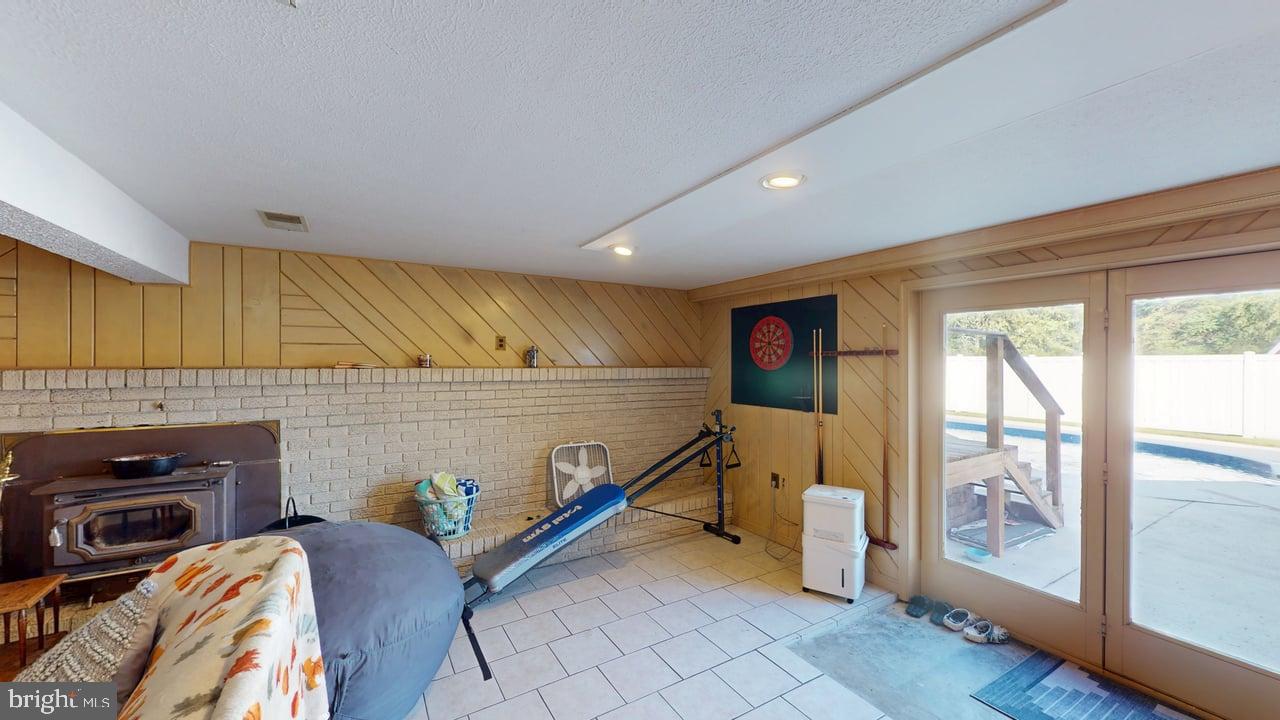 ELLIFRITZ - Residential