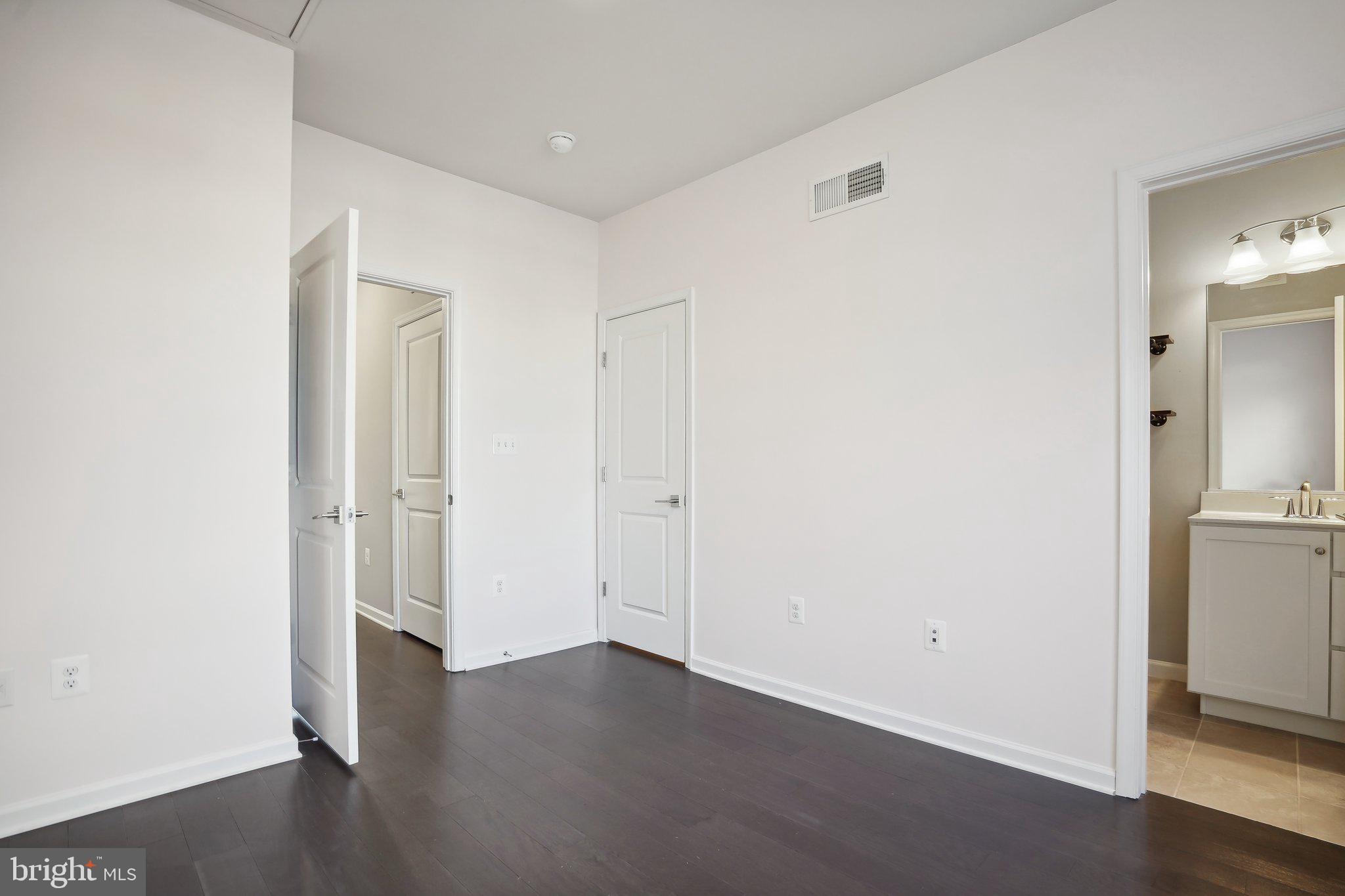 RIDGES AT LOUDOUN VALLEY - Residential