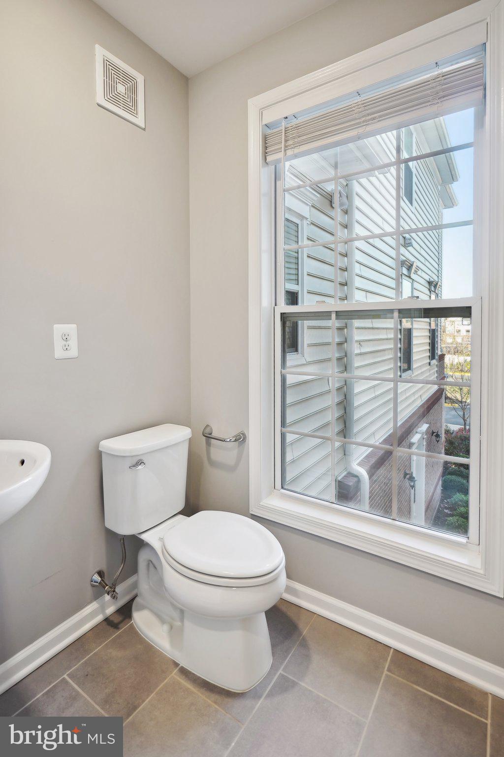 RIDGES AT LOUDOUN VALLEY - Residential