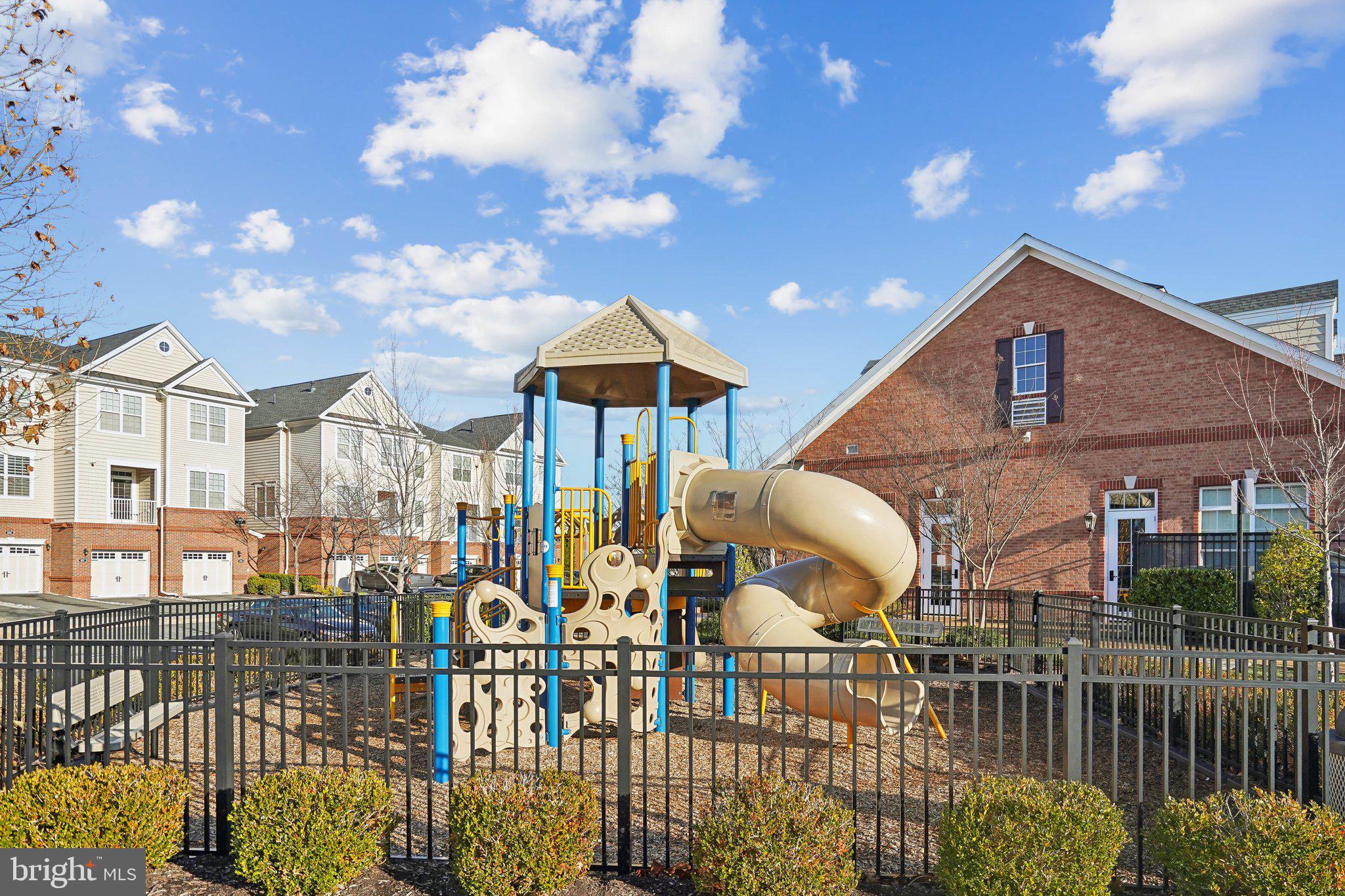 RIDGES AT LOUDOUN VALLEY - Residential