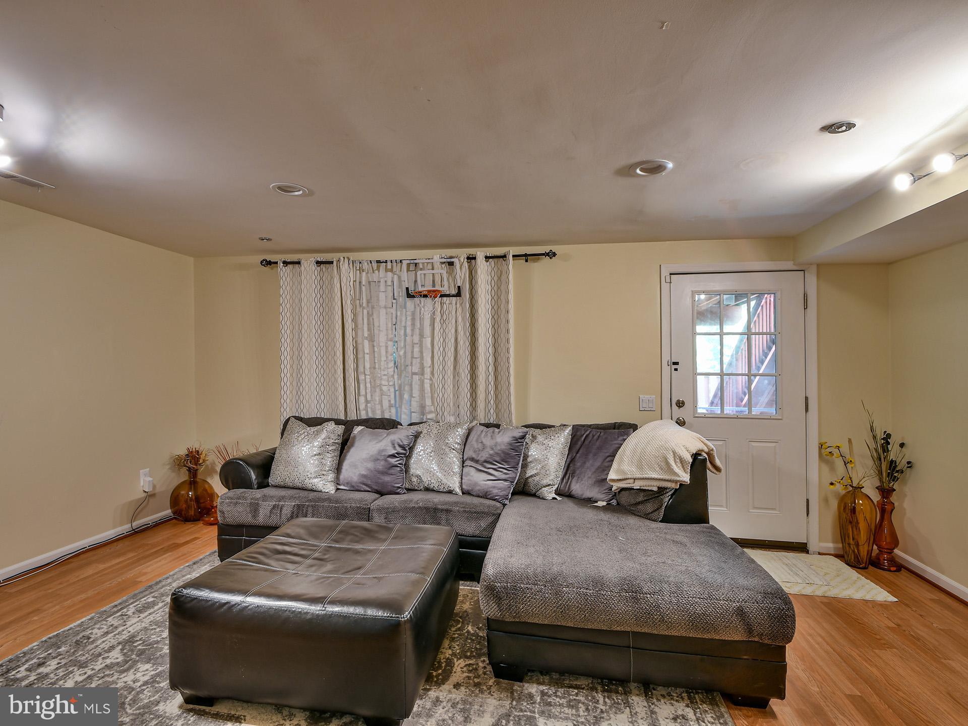 HADLEY FARMS - Residential