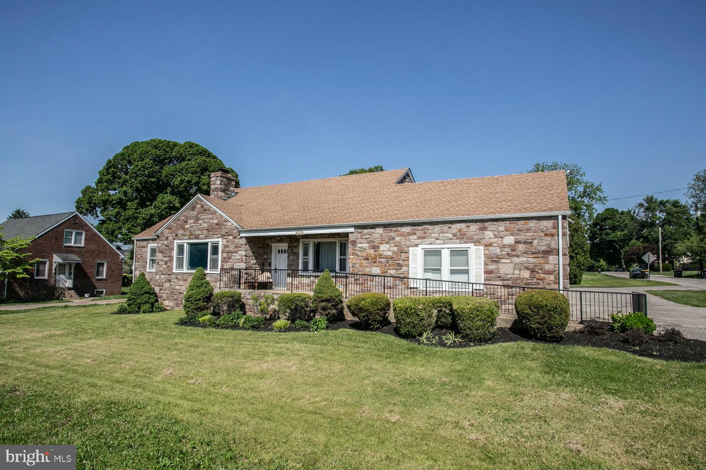 2111 DEKALB PIKE