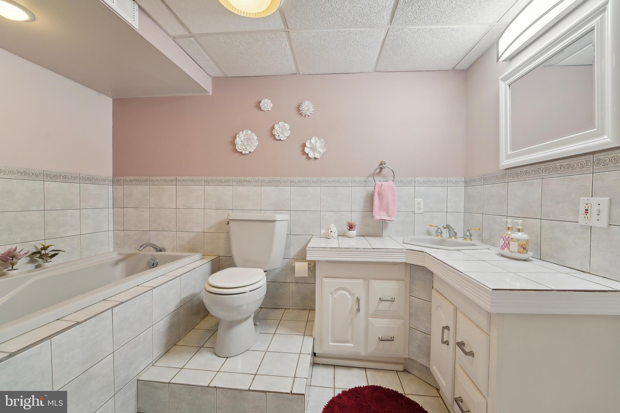 OAK SUMMIT - Residential