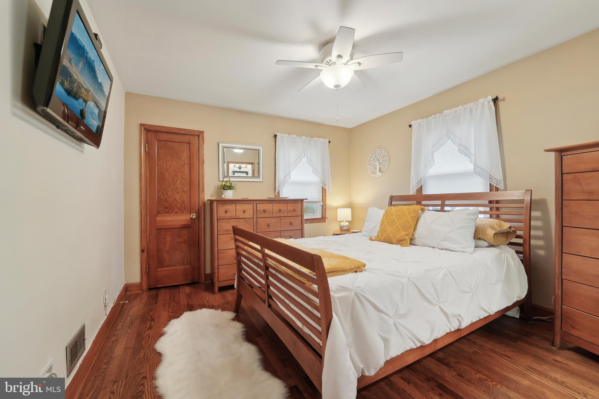 OAK SUMMIT - Residential