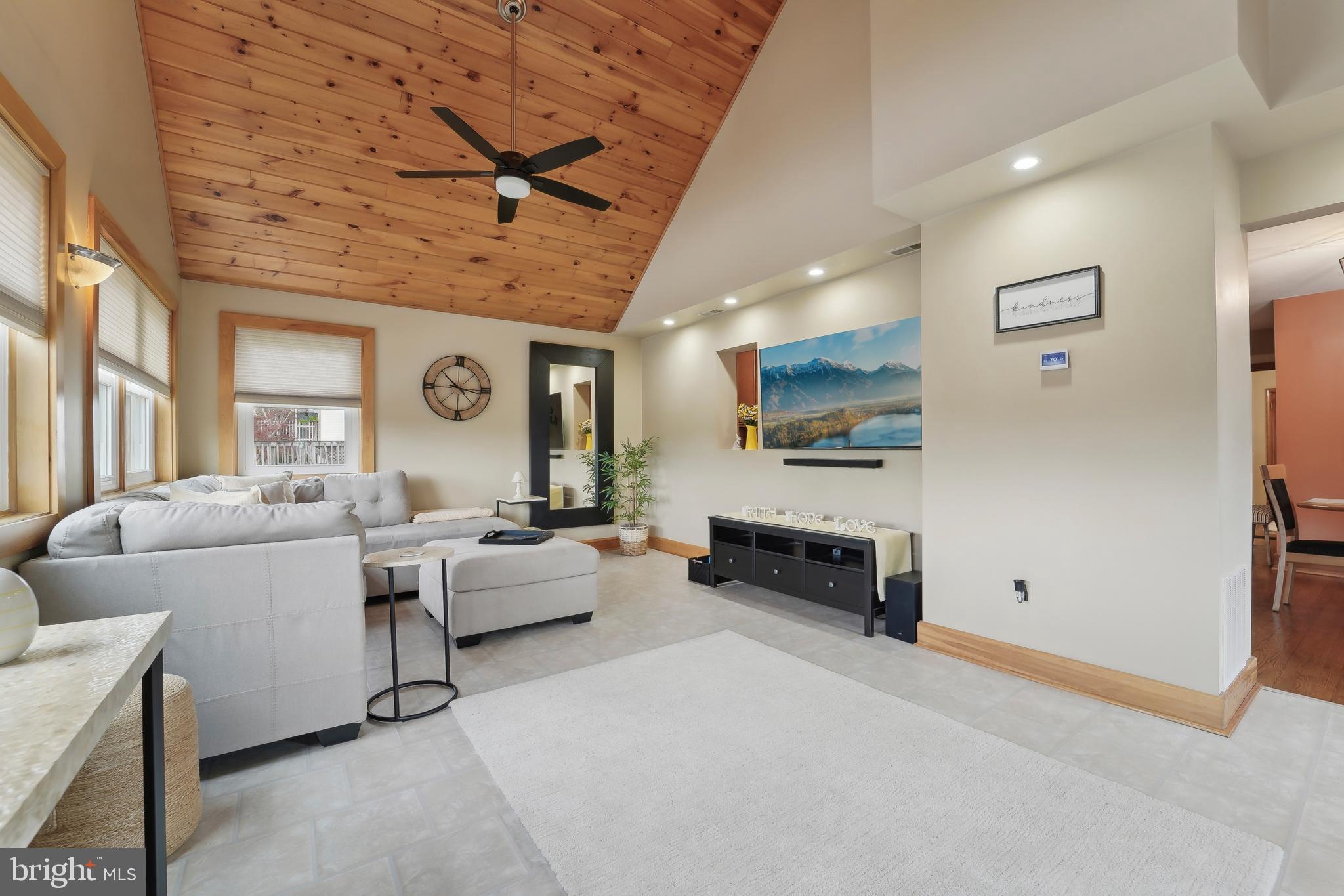 OAK SUMMIT - Residential