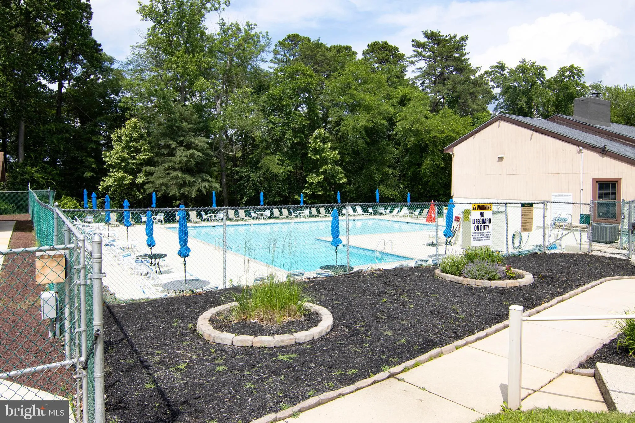 Turnersville, New Jersey 08012, United States, 2 Bedrooms Bedrooms, ,2 BathroomsBathrooms,Residential,Active,102353