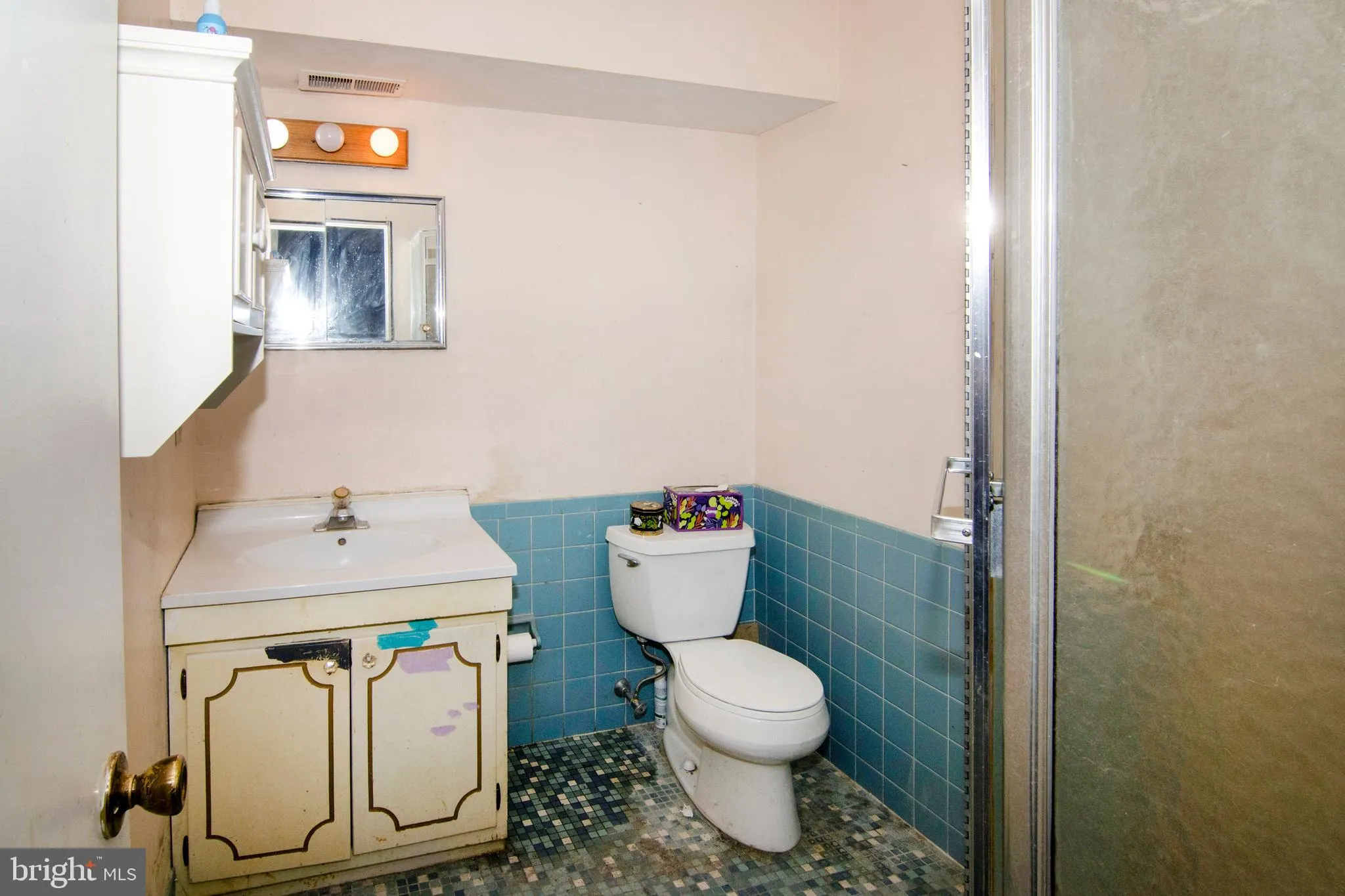 Turnersville, New Jersey 08012, United States, 2 Bedrooms Bedrooms, ,2 BathroomsBathrooms,Residential,Active,102353