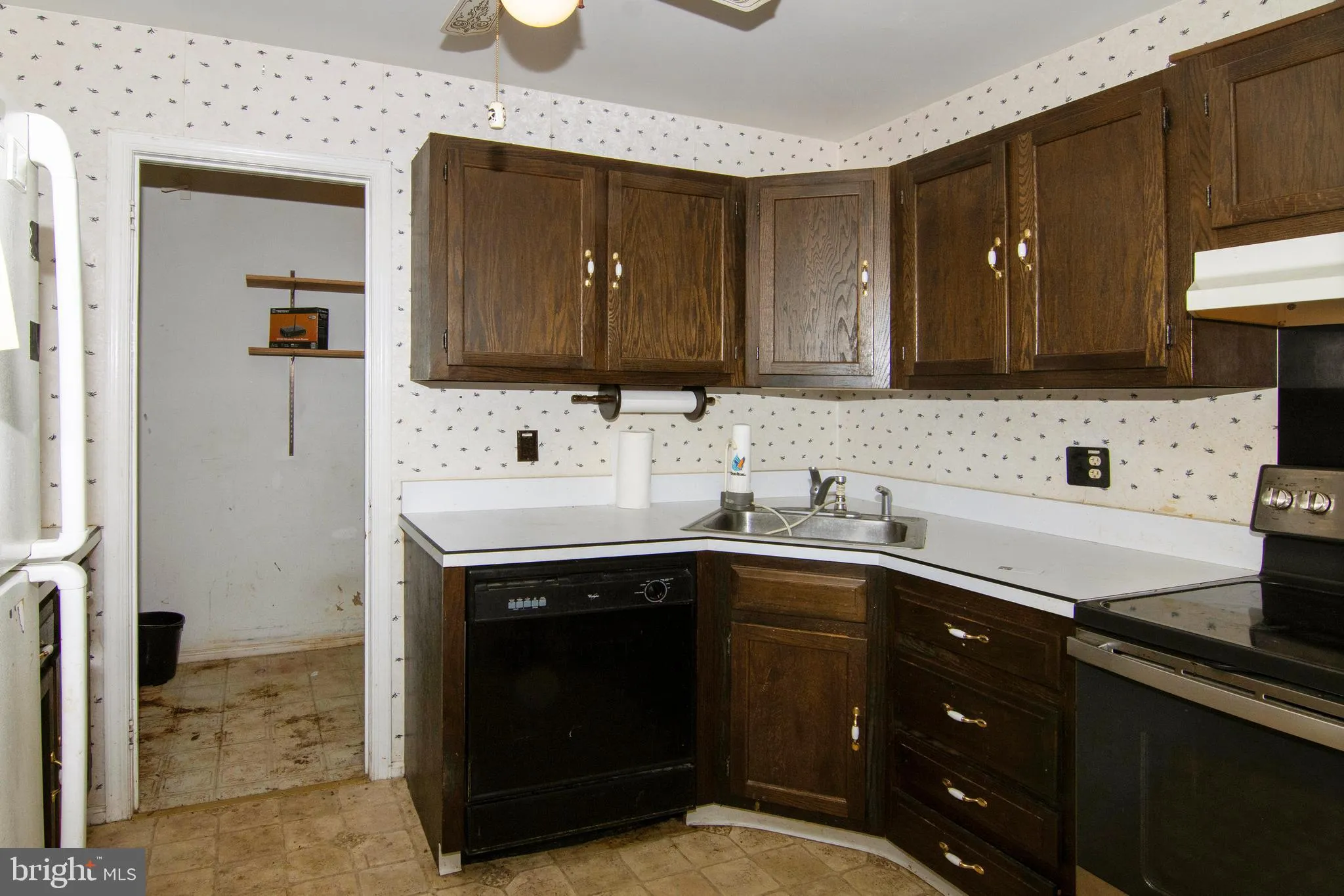 Turnersville, New Jersey 08012, United States, 2 Bedrooms Bedrooms, ,2 BathroomsBathrooms,Residential,Active,102353