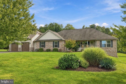 Homes For Sale - 120 Cider Mill Road<br/> Berks County, MERTZTOWN, PA 19539