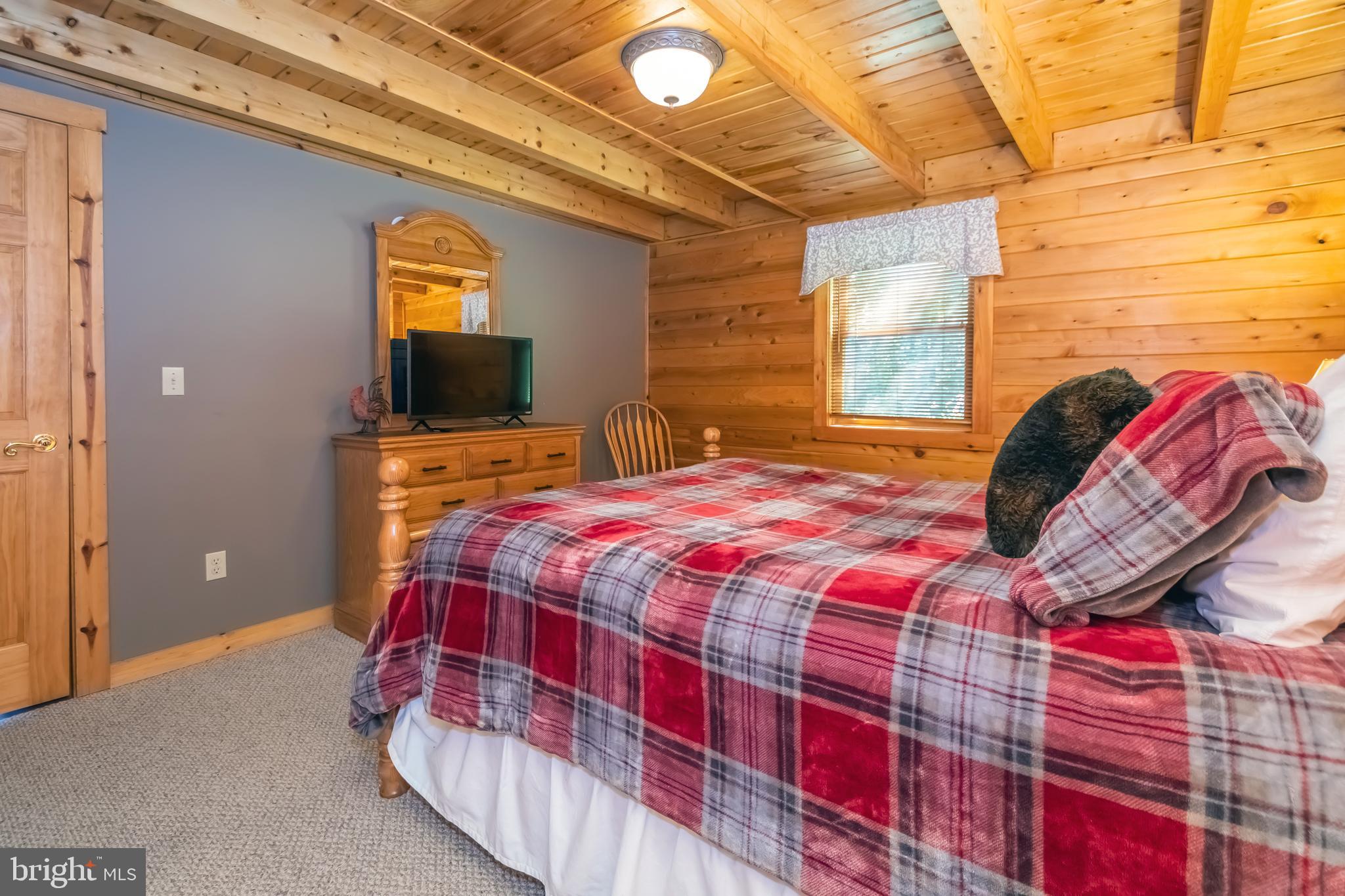 MOUNTAINSIDE - Residential