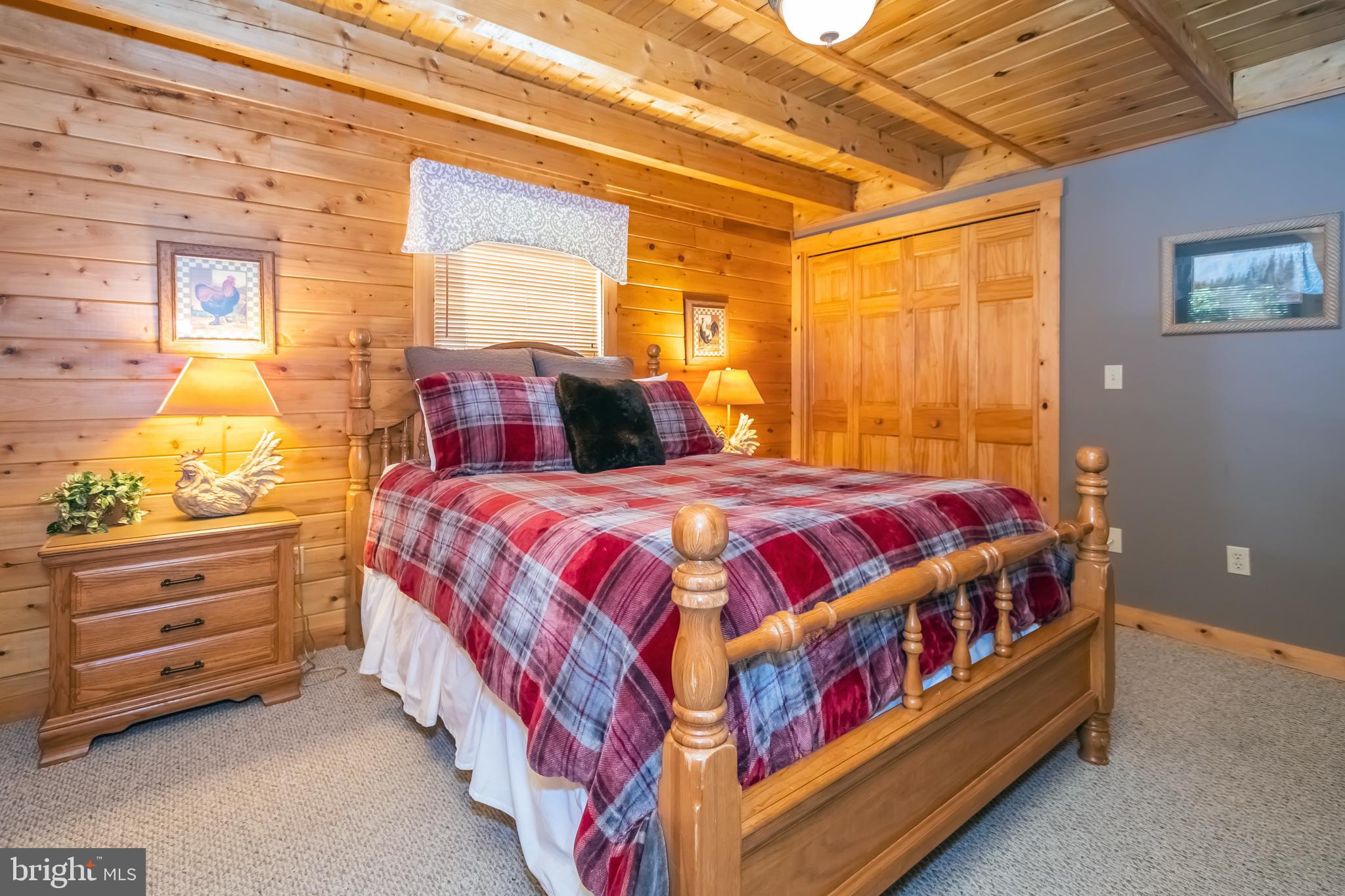 MOUNTAINSIDE - Residential