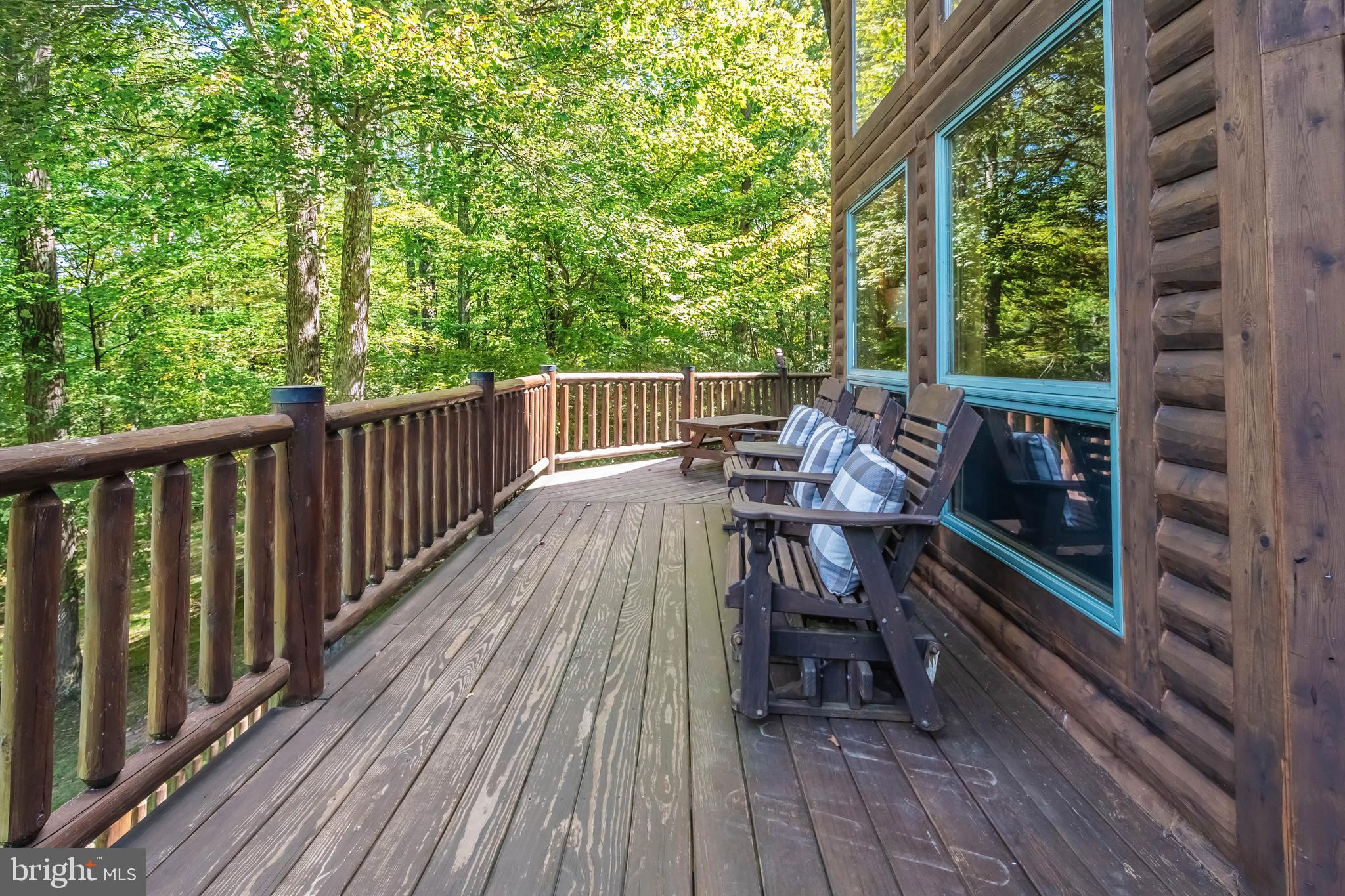 MOUNTAINSIDE - Residential