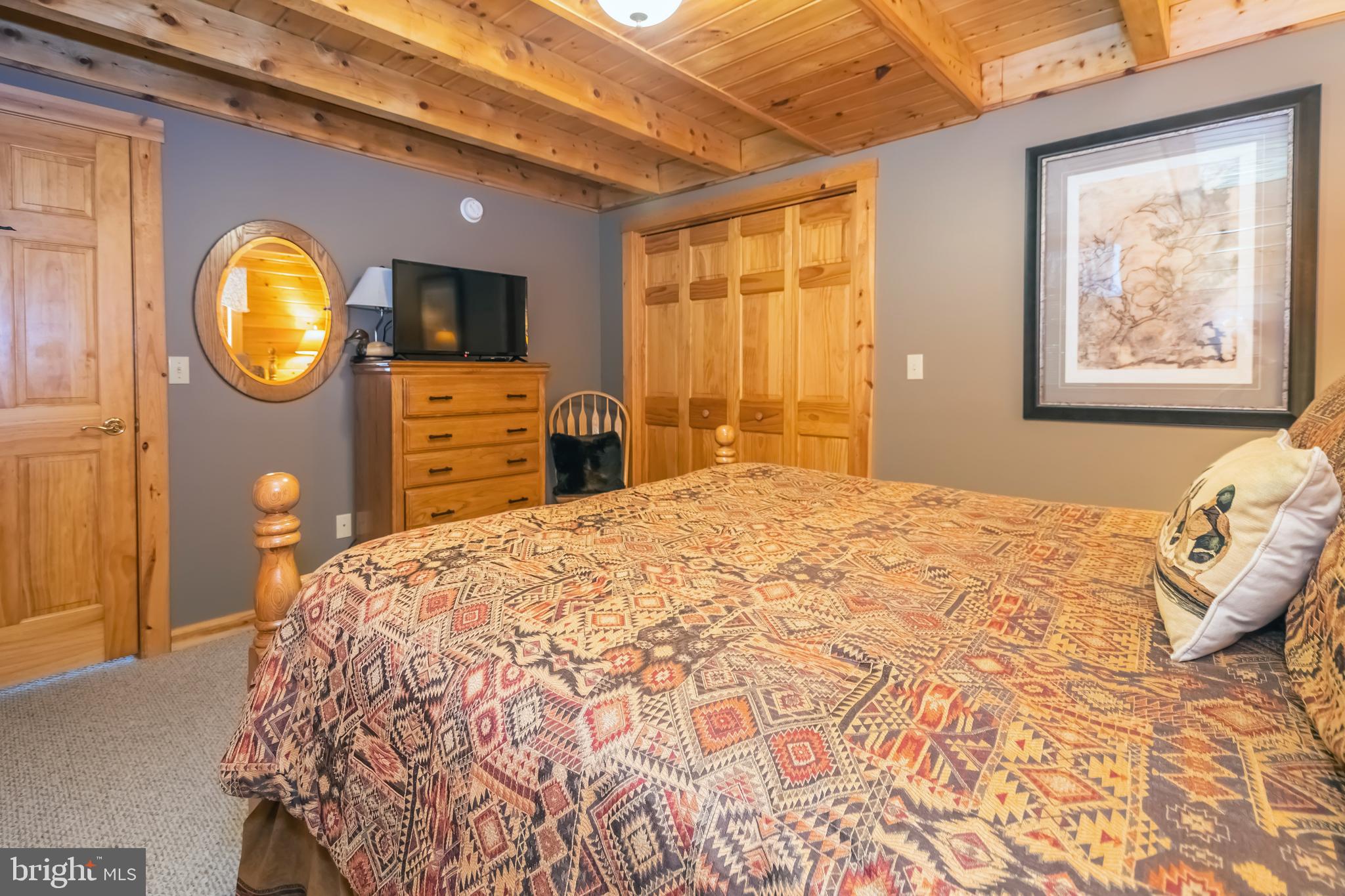 MOUNTAINSIDE - Residential