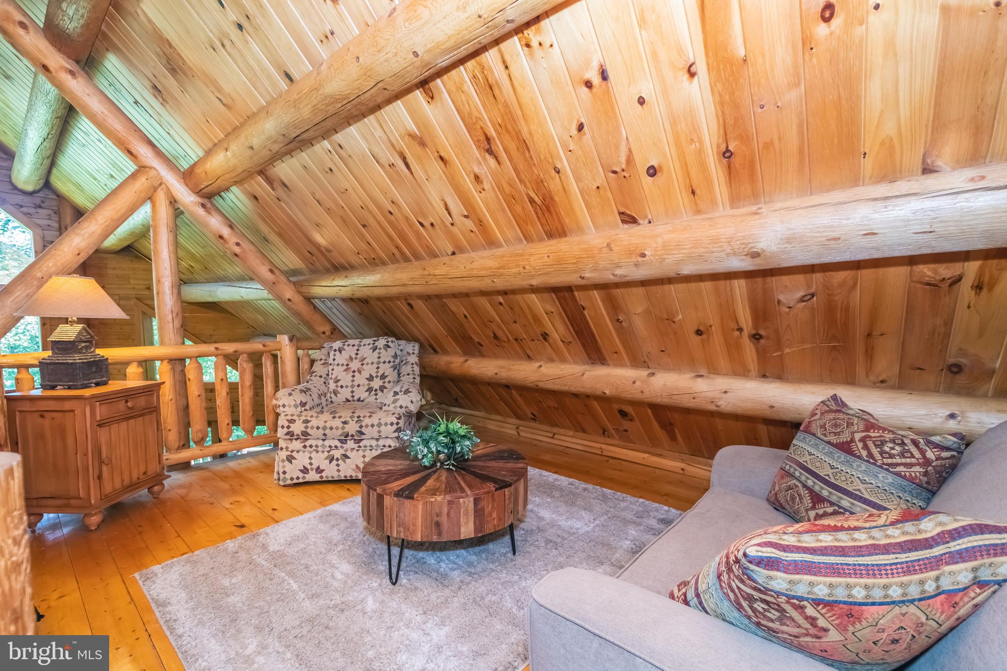 MOUNTAINSIDE - Residential