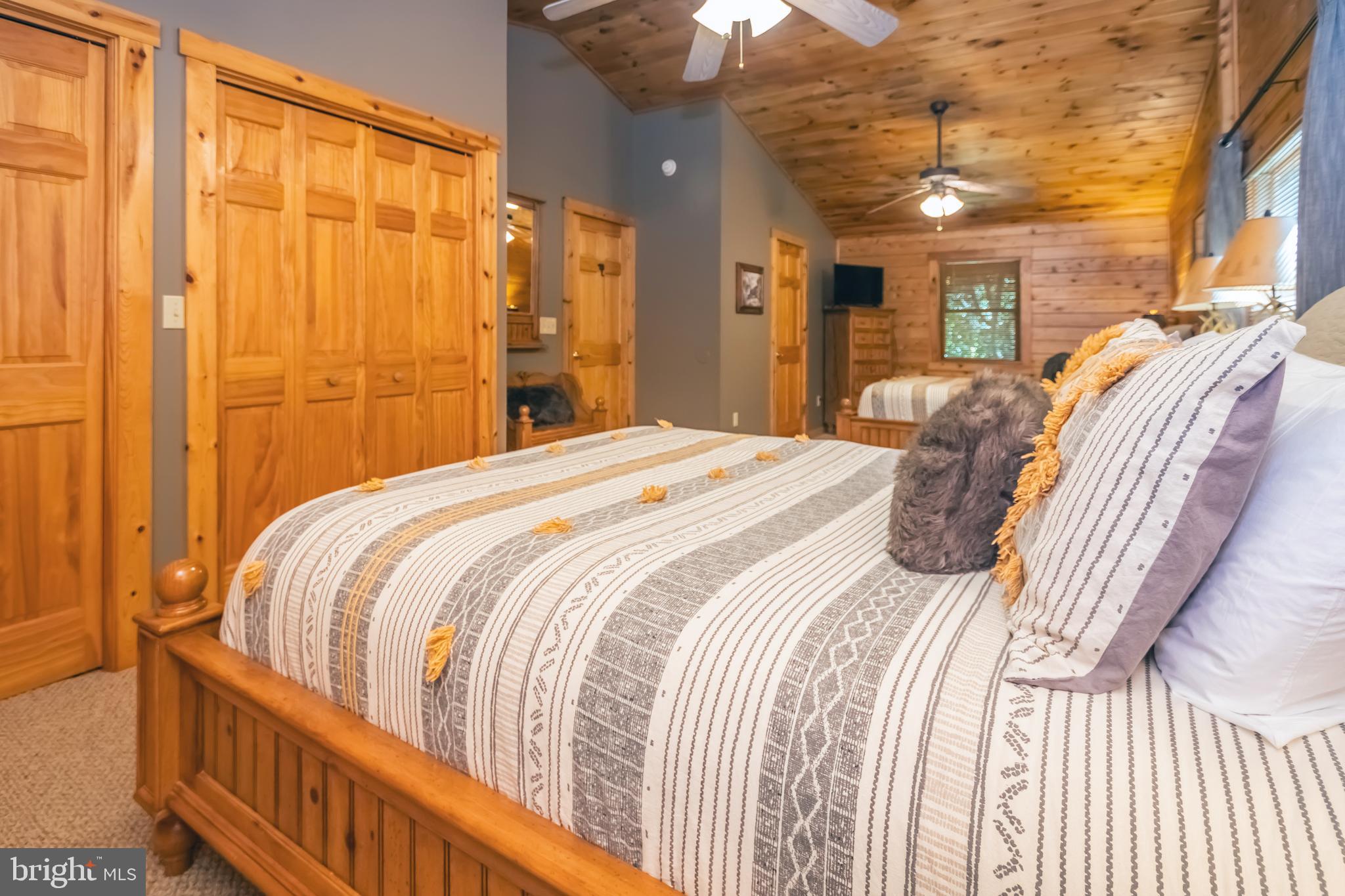 MOUNTAINSIDE - Residential