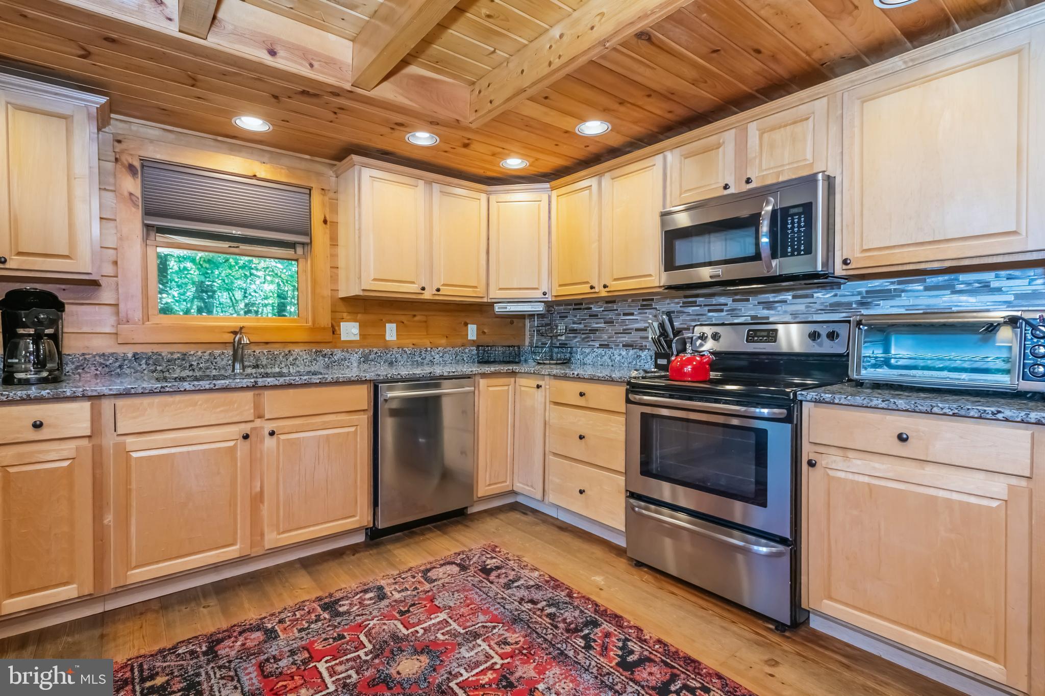 MOUNTAINSIDE - Residential