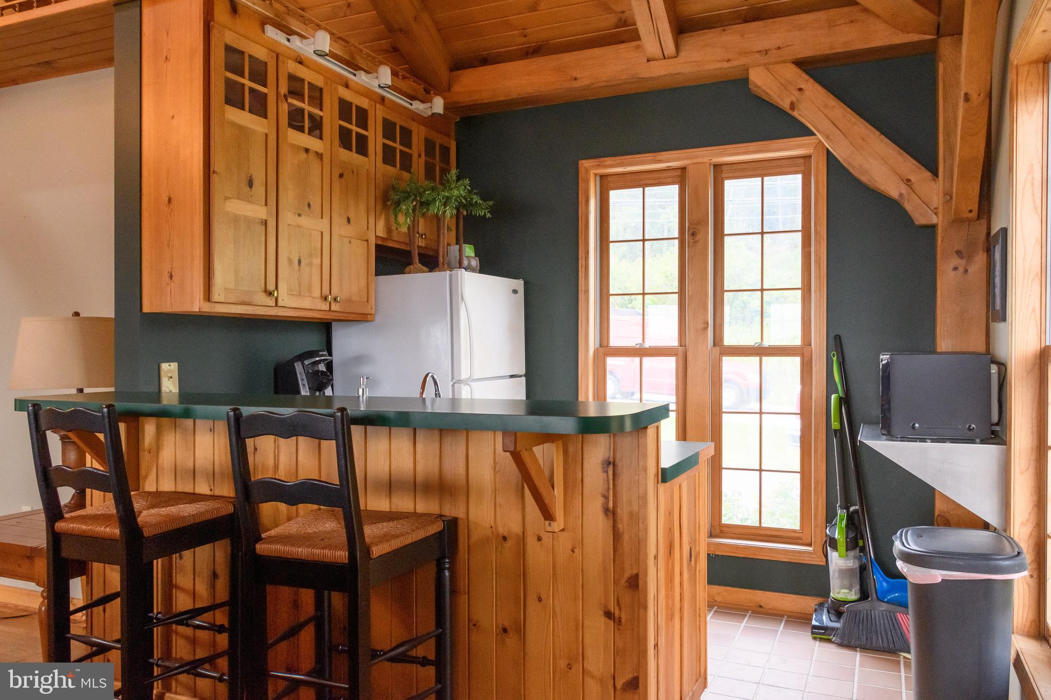 MOUNTAINSIDE - Residential