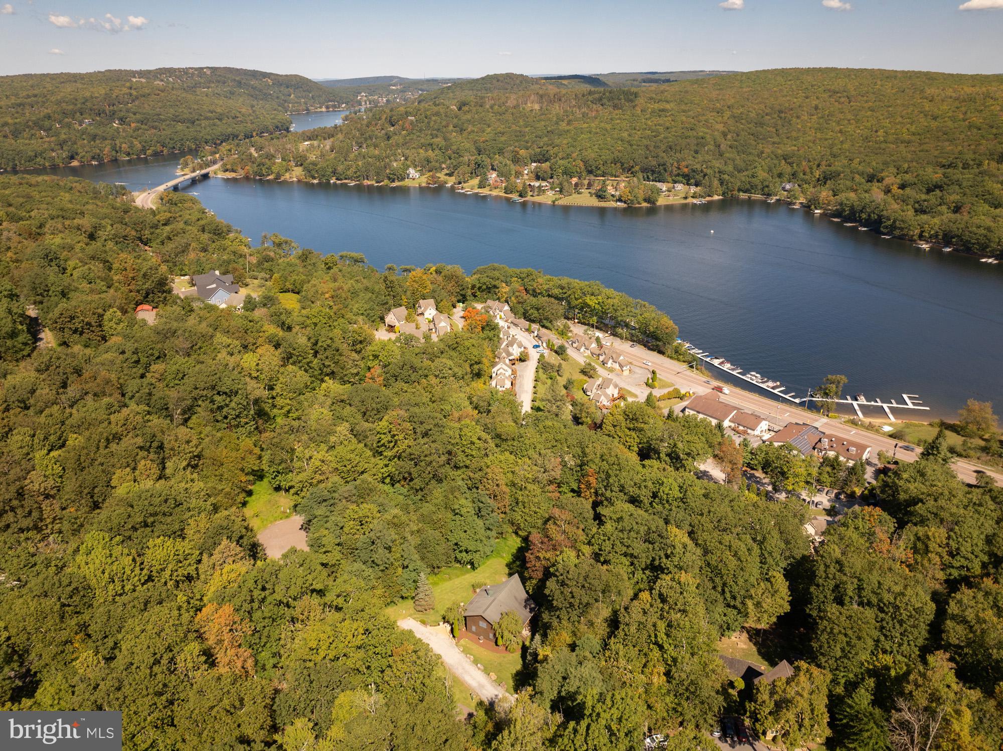 MOUNTAINSIDE - Residential