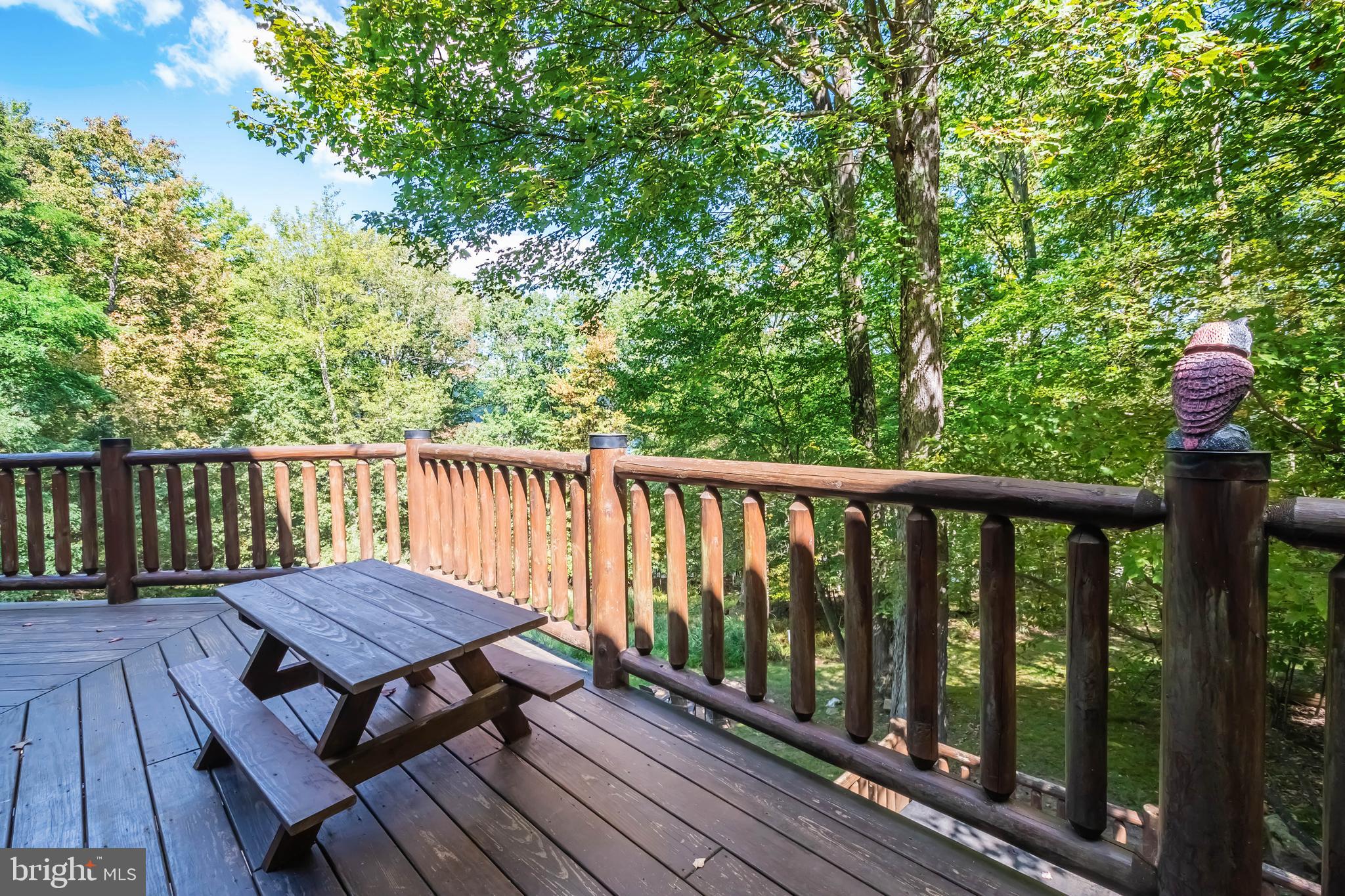 MOUNTAINSIDE - Residential