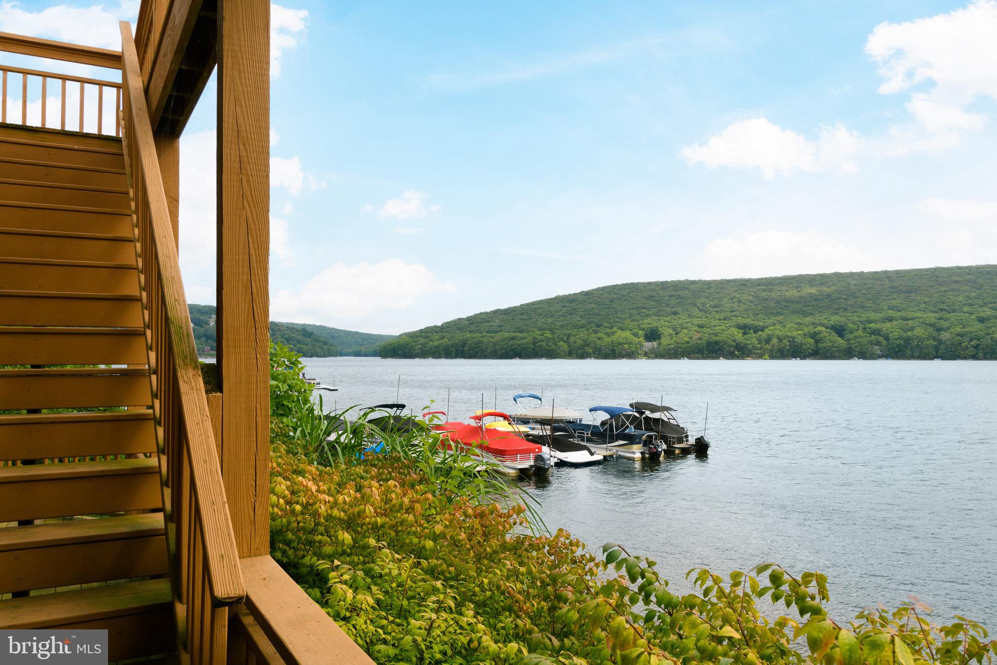 MOUNTAINSIDE - Residential