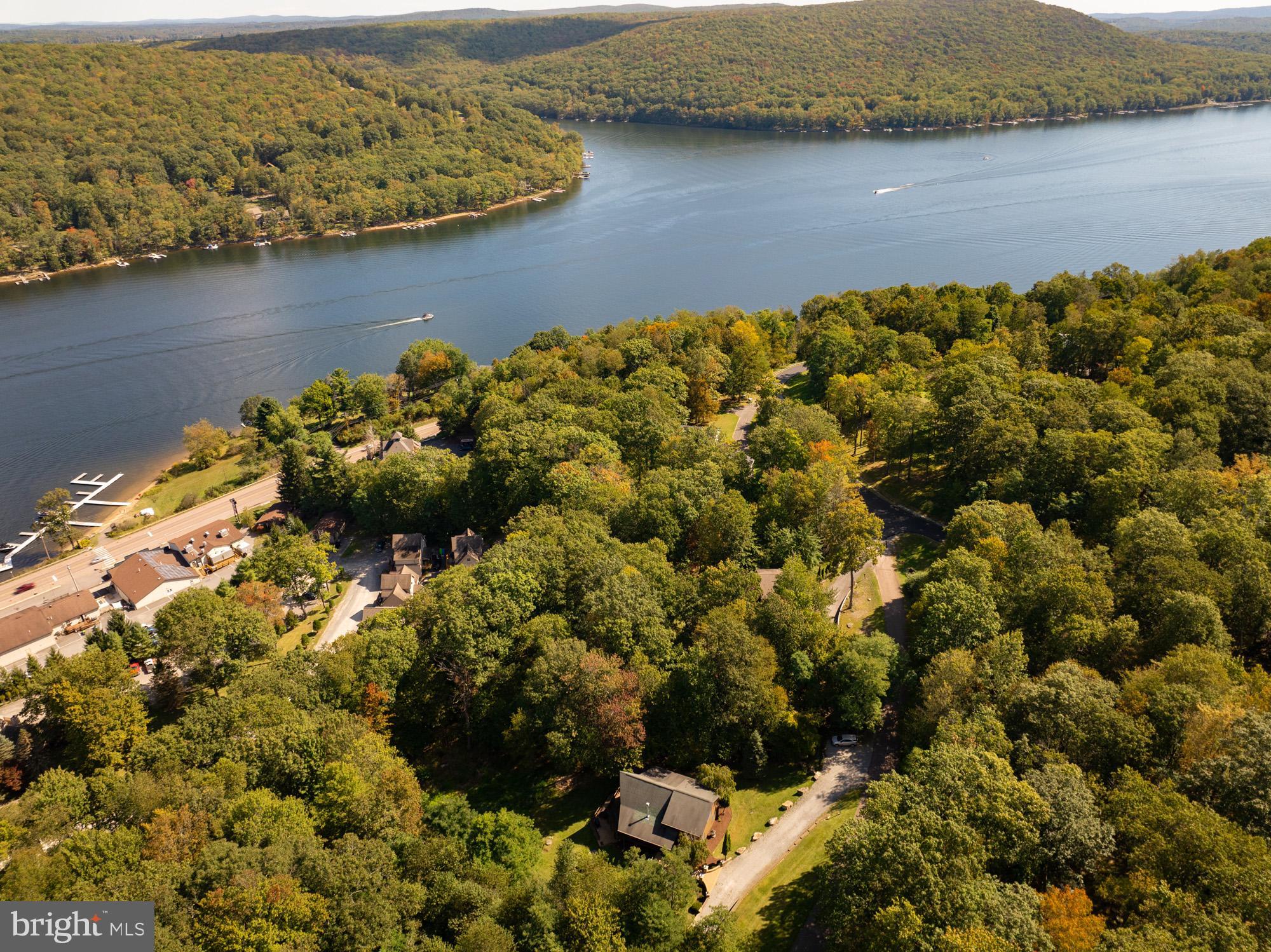 MOUNTAINSIDE - Residential