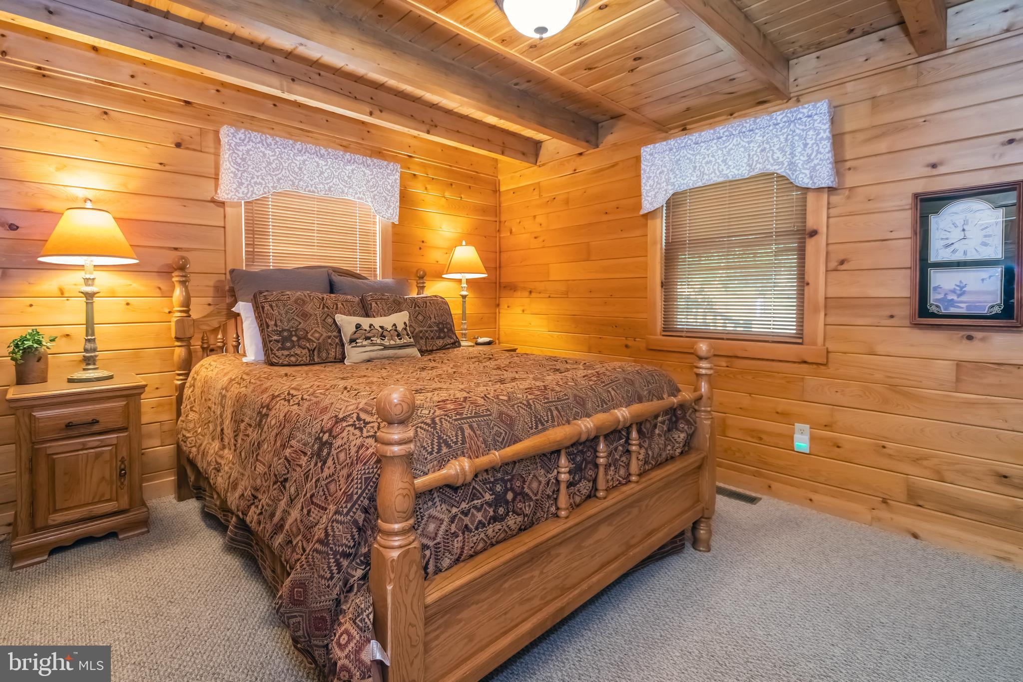 MOUNTAINSIDE - Residential