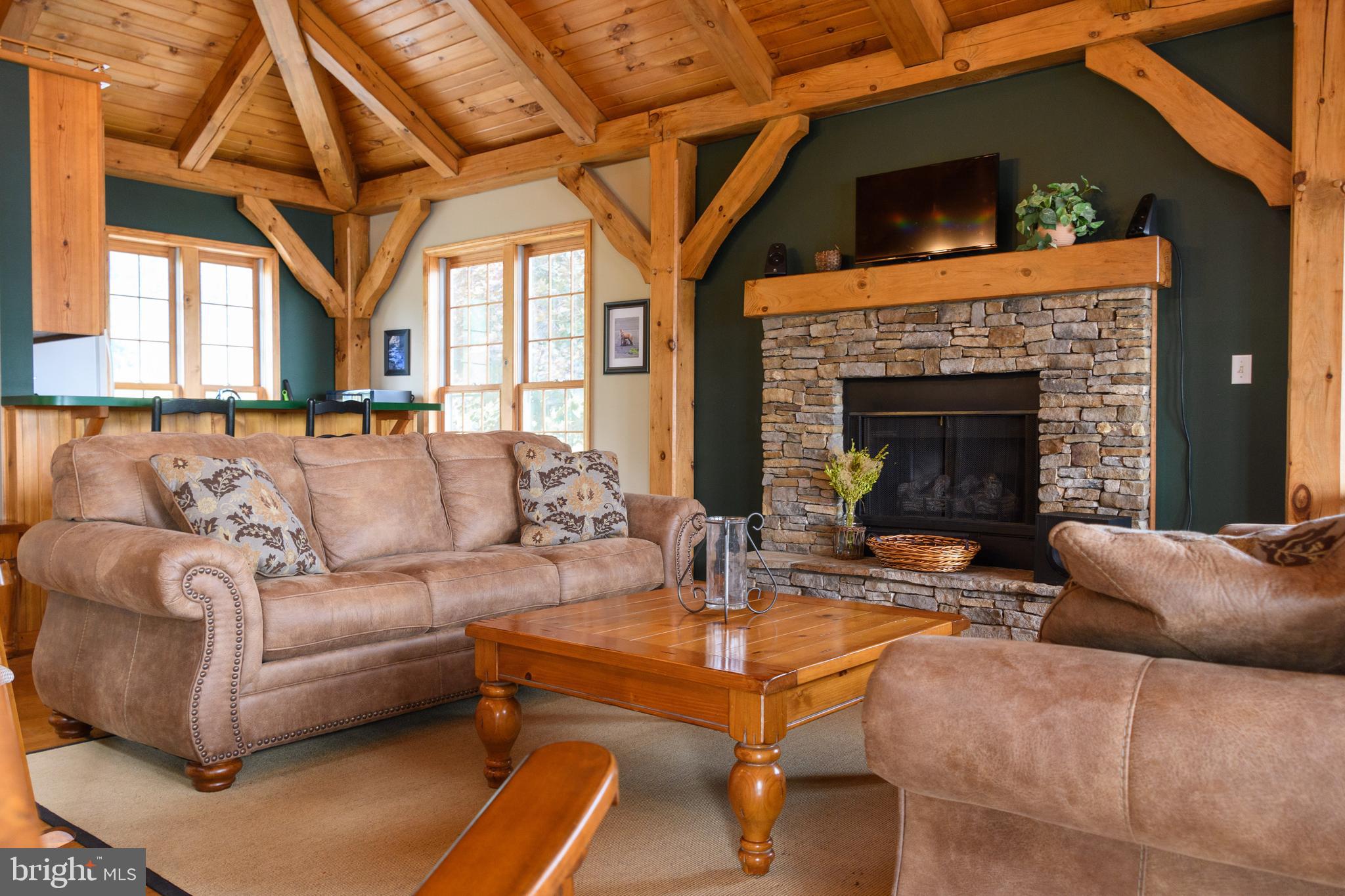 MOUNTAINSIDE - Residential