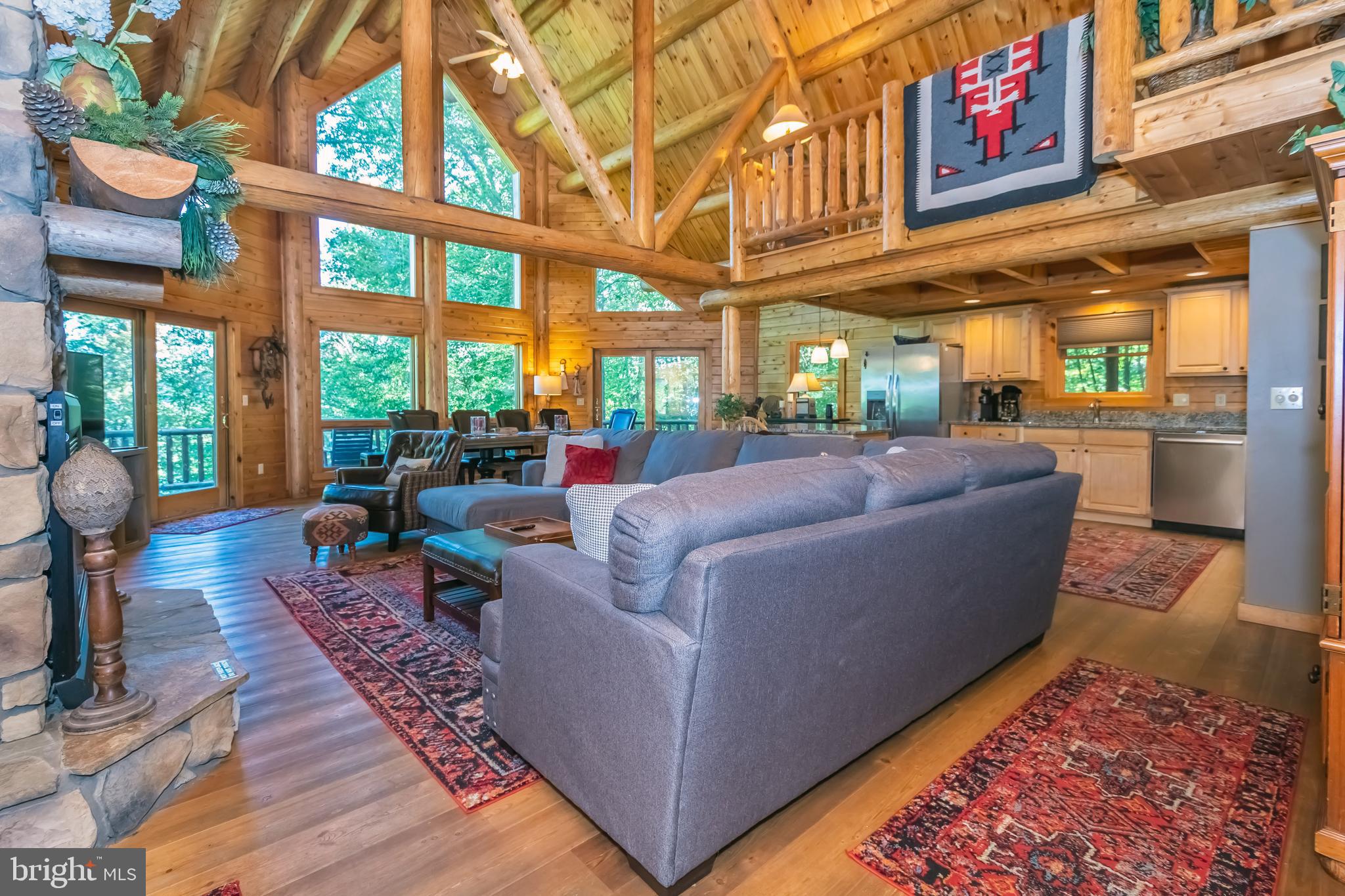 MOUNTAINSIDE - Residential