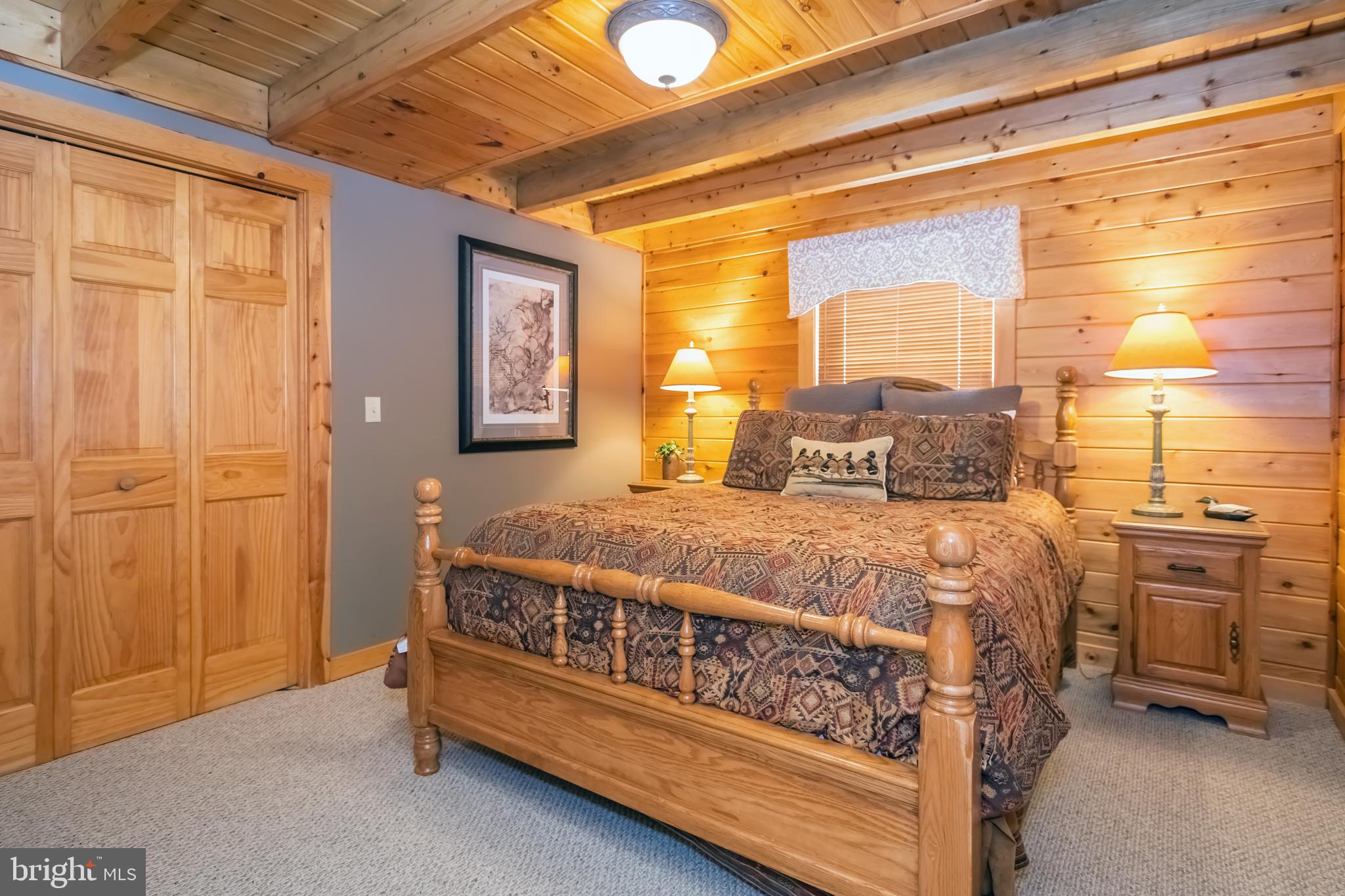 MOUNTAINSIDE - Residential