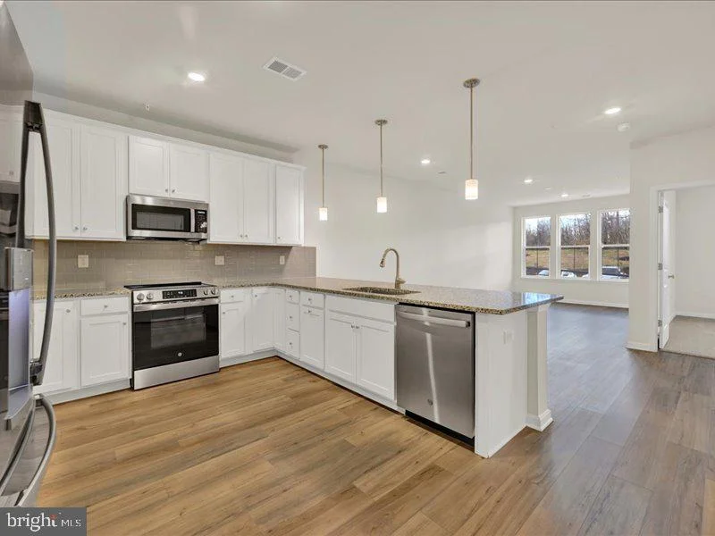 4005 Seaside Alder Road Unit D- DAISY - 9101