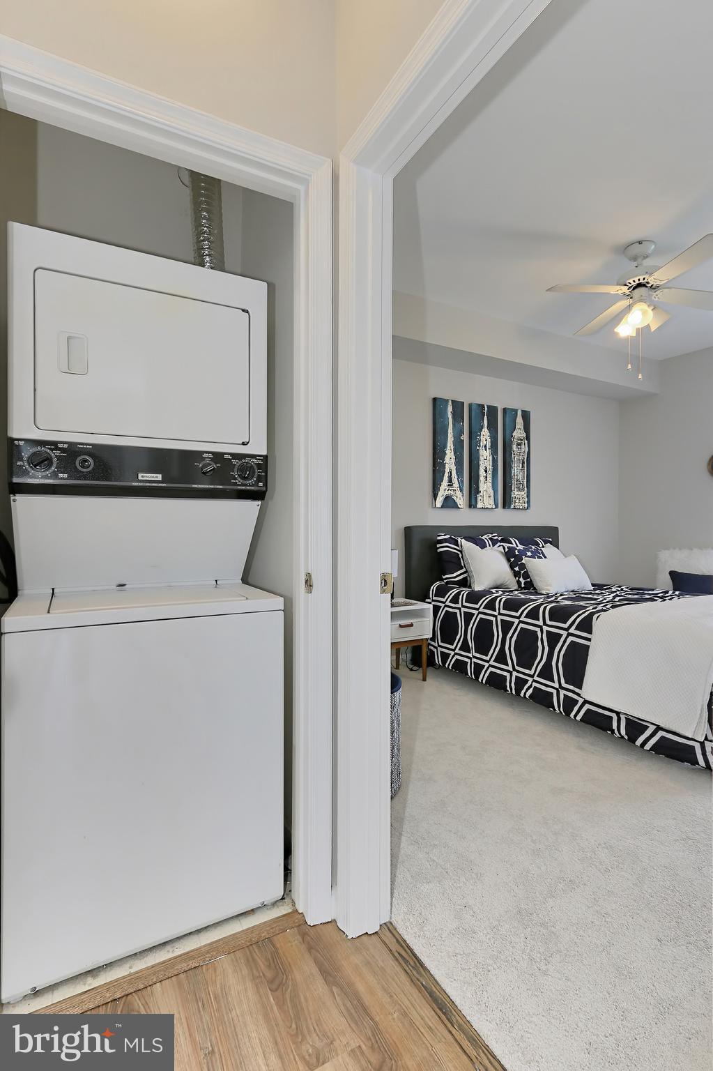 FOUNDERS WALK - Residential