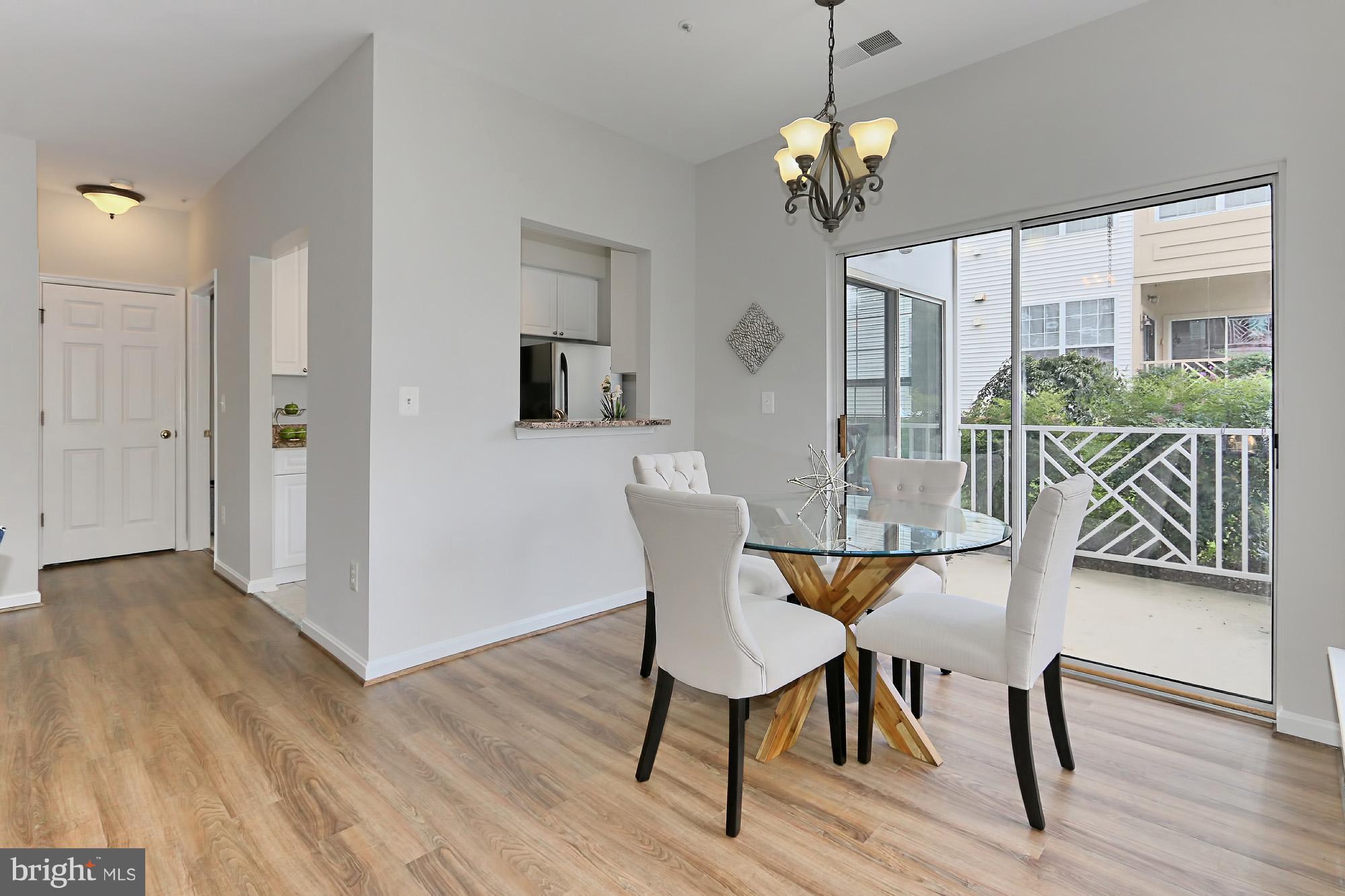 FOUNDERS WALK - Residential