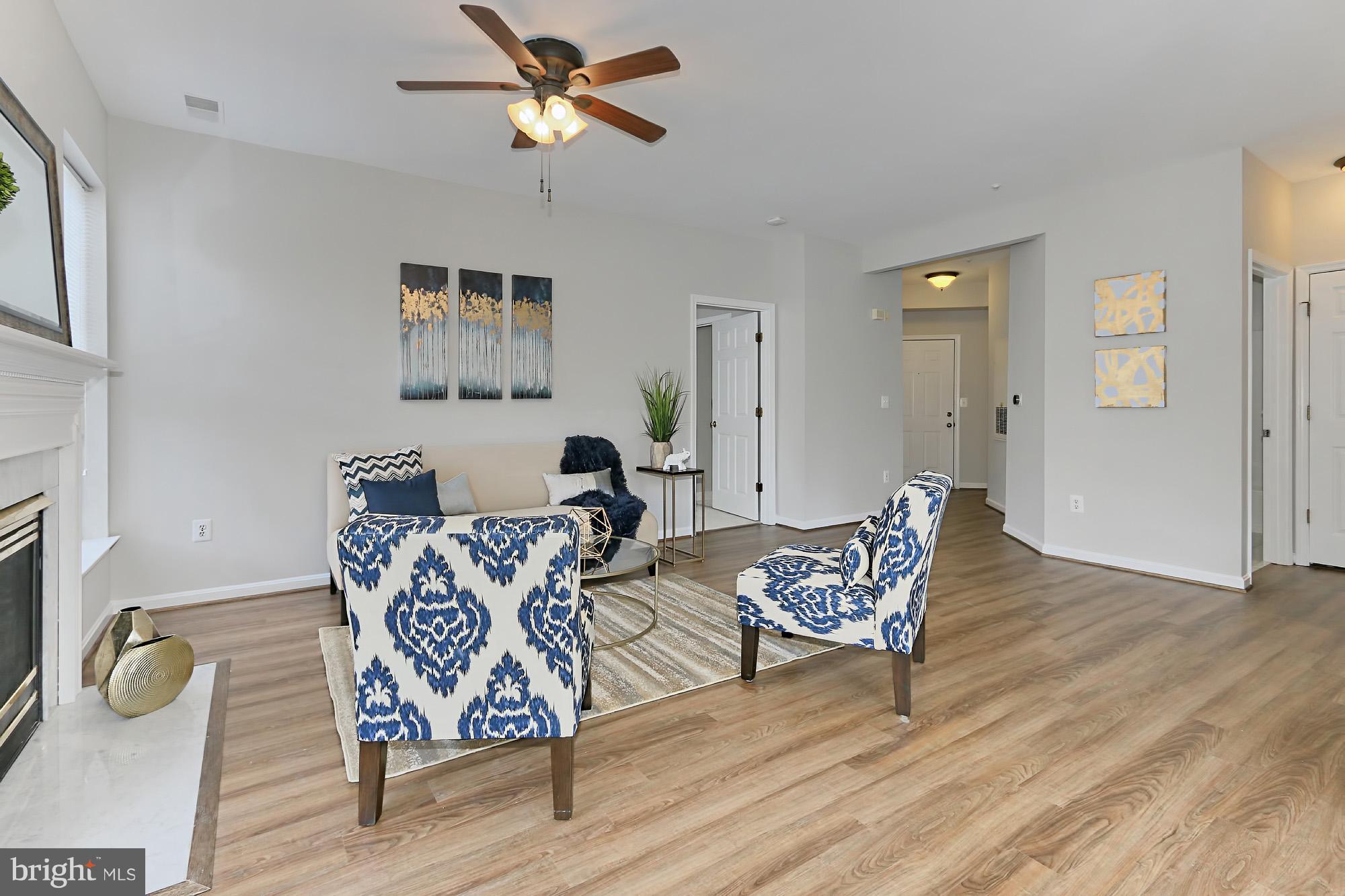 FOUNDERS WALK - Residential