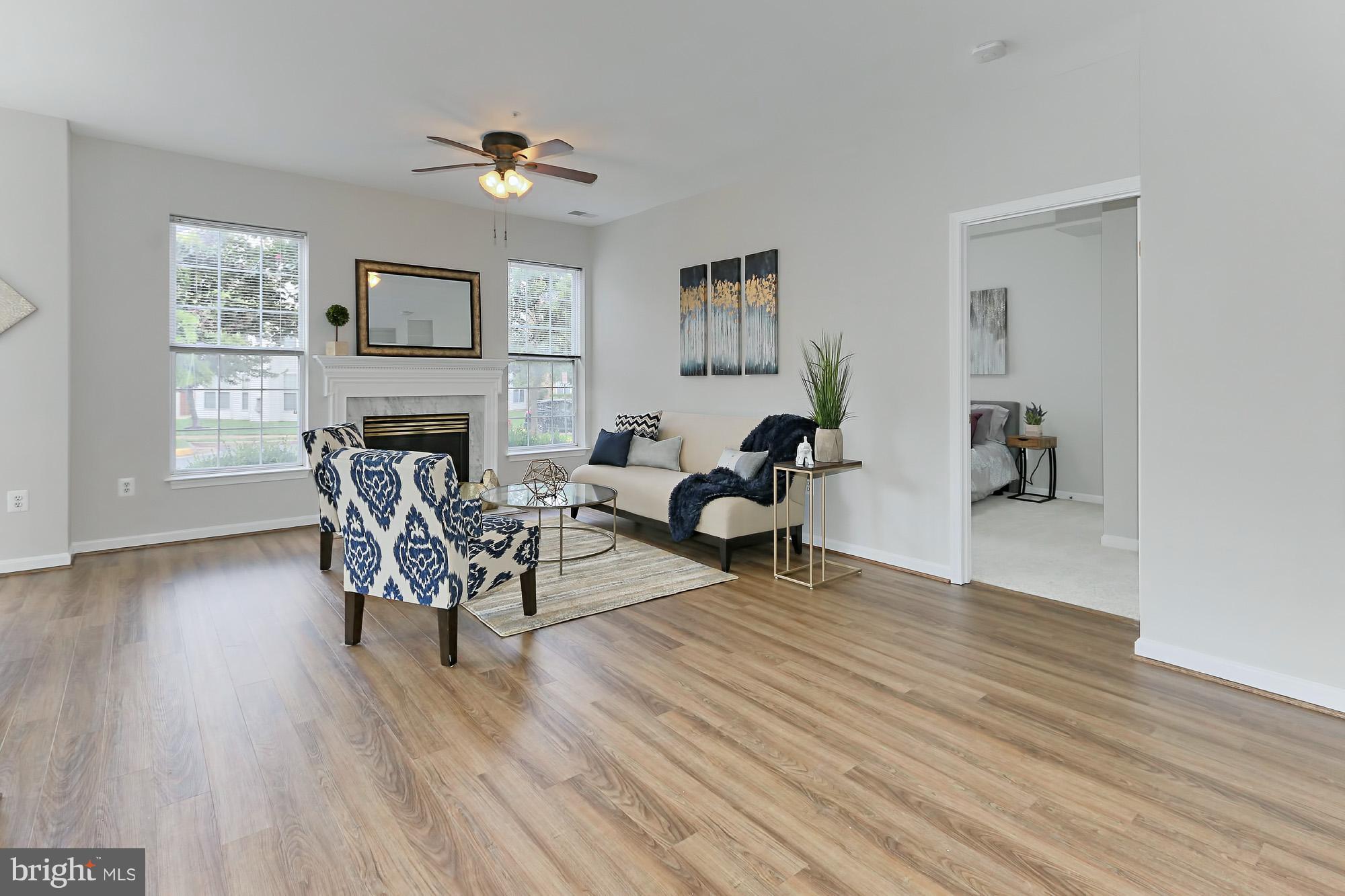 FOUNDERS WALK - Residential