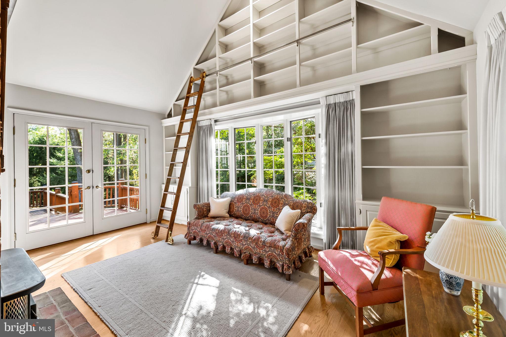 RUXTON HILLS - Residential