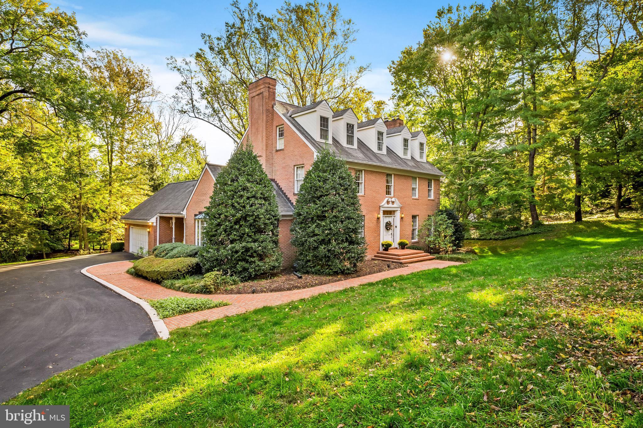 RUXTON HILLS - Residential