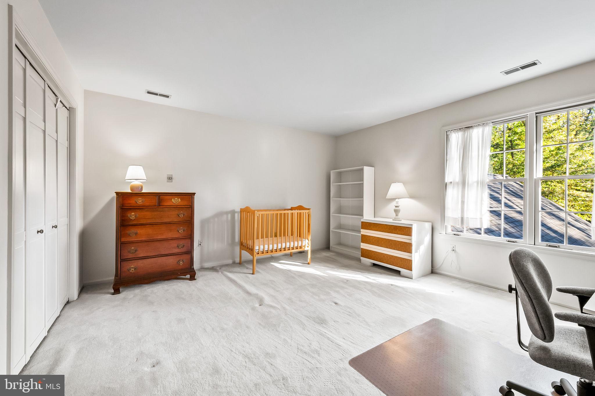 RUXTON HILLS - Residential