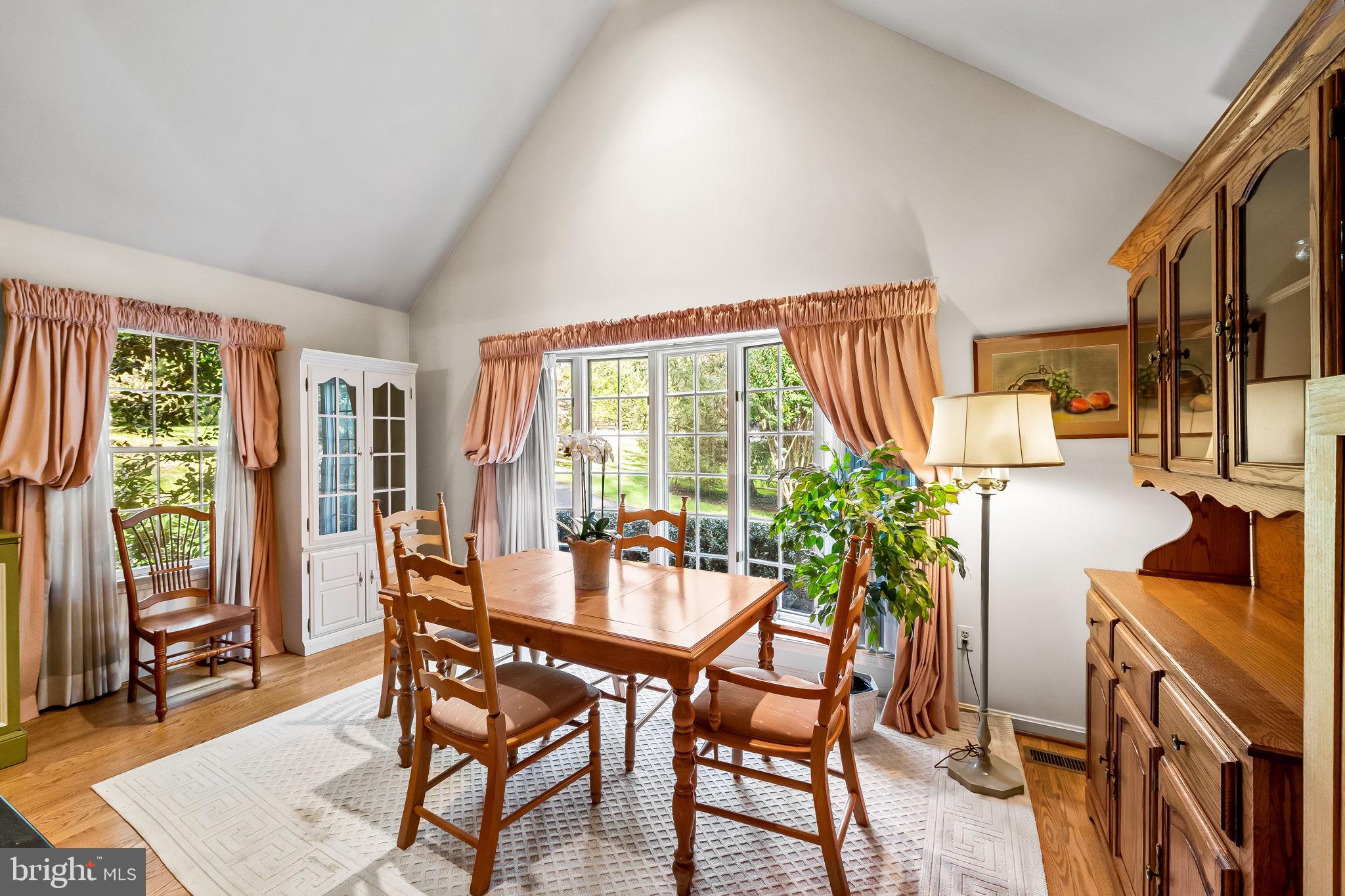 RUXTON HILLS - Residential