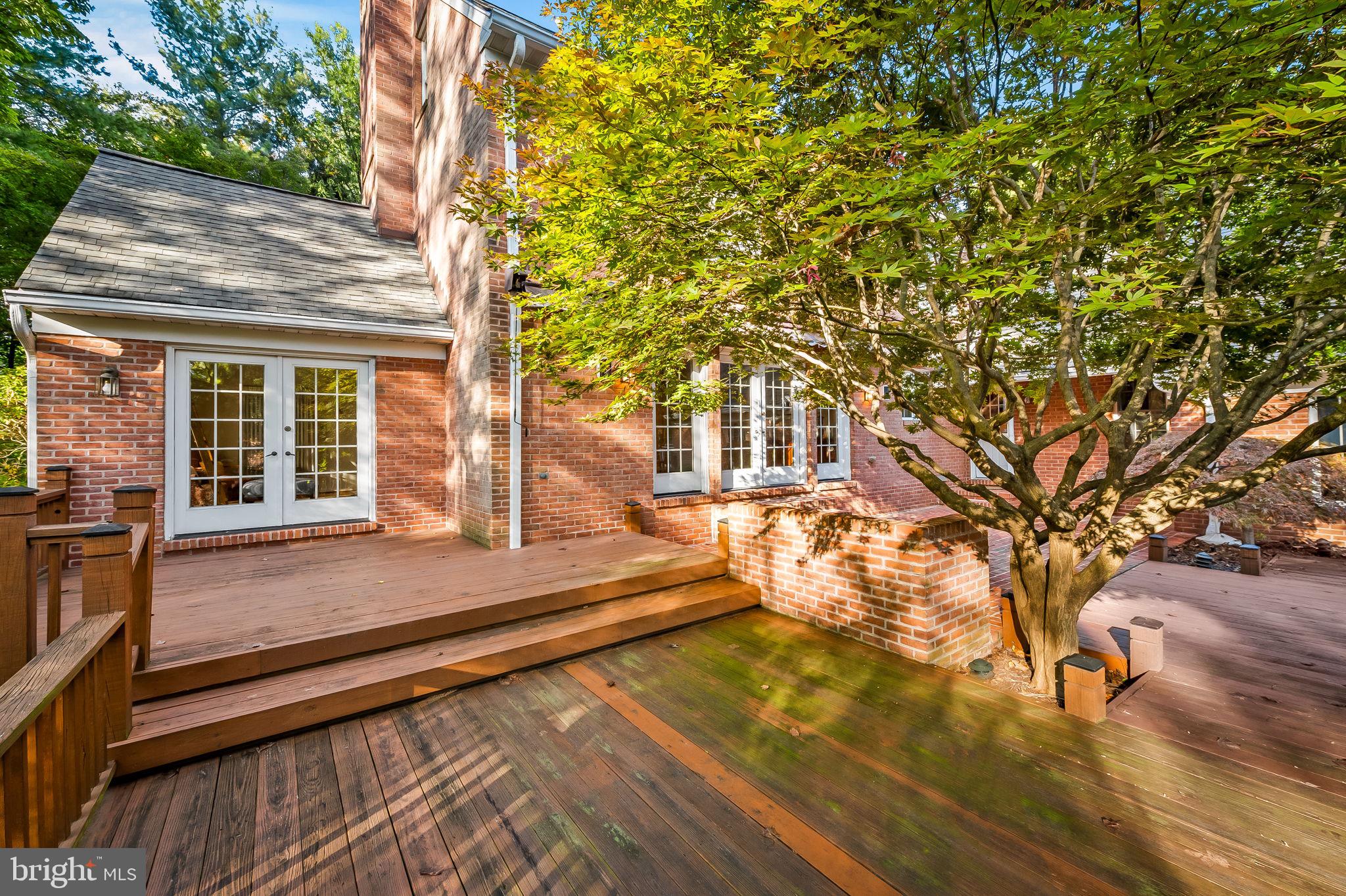 RUXTON HILLS - Residential