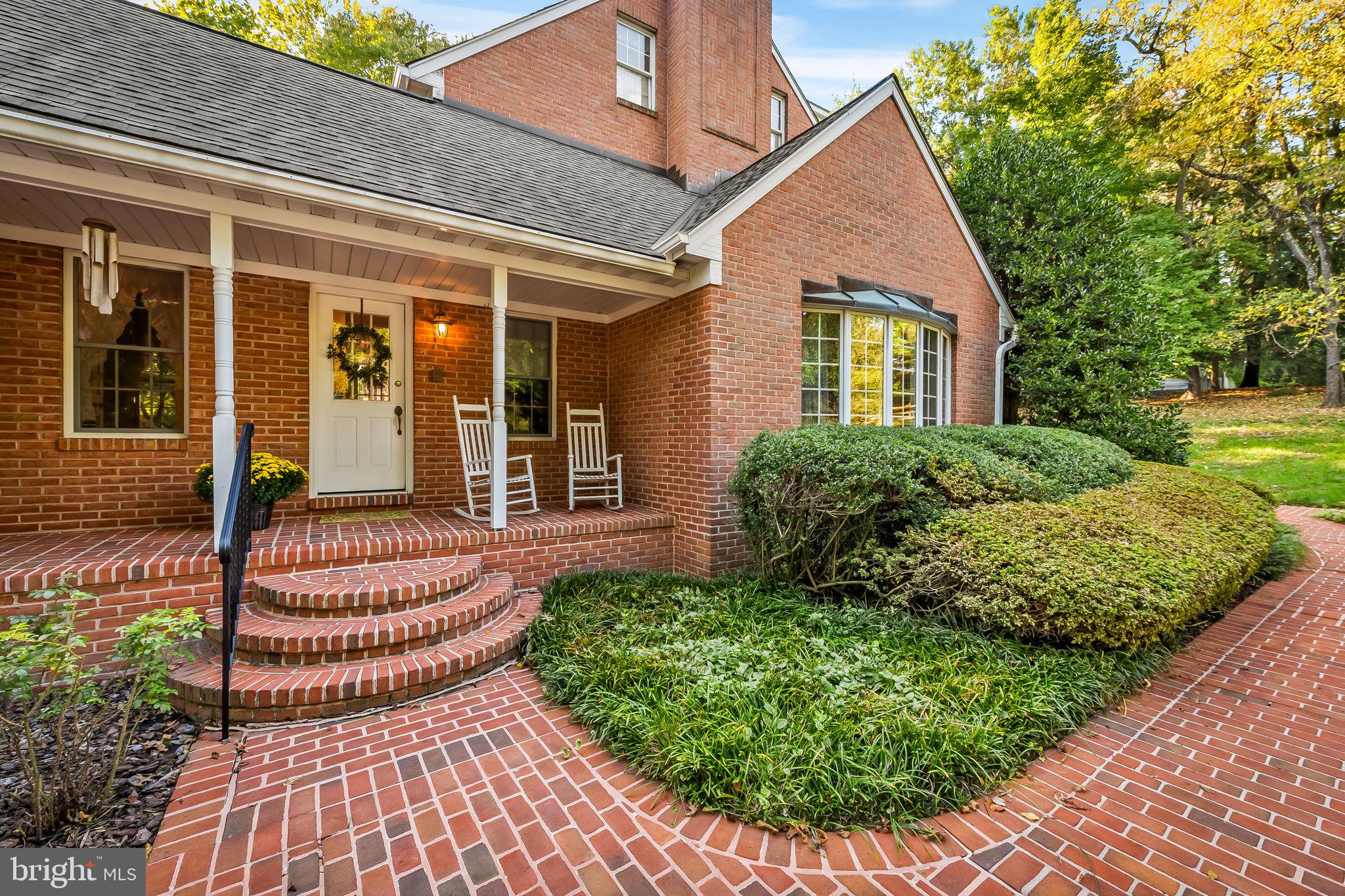 RUXTON HILLS - Residential