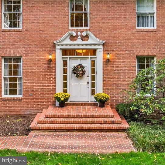 RUXTON HILLS - Residential