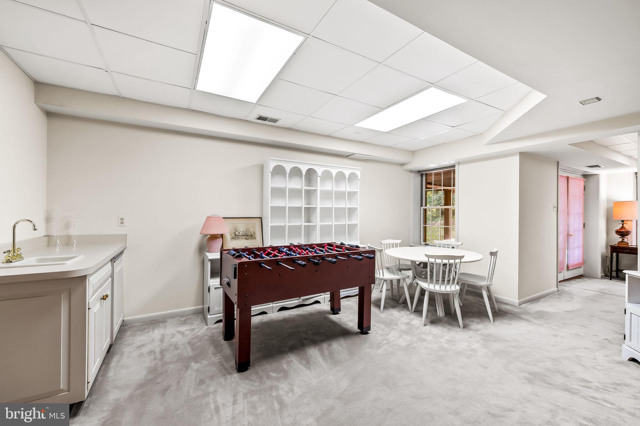 RUXTON HILLS - Residential