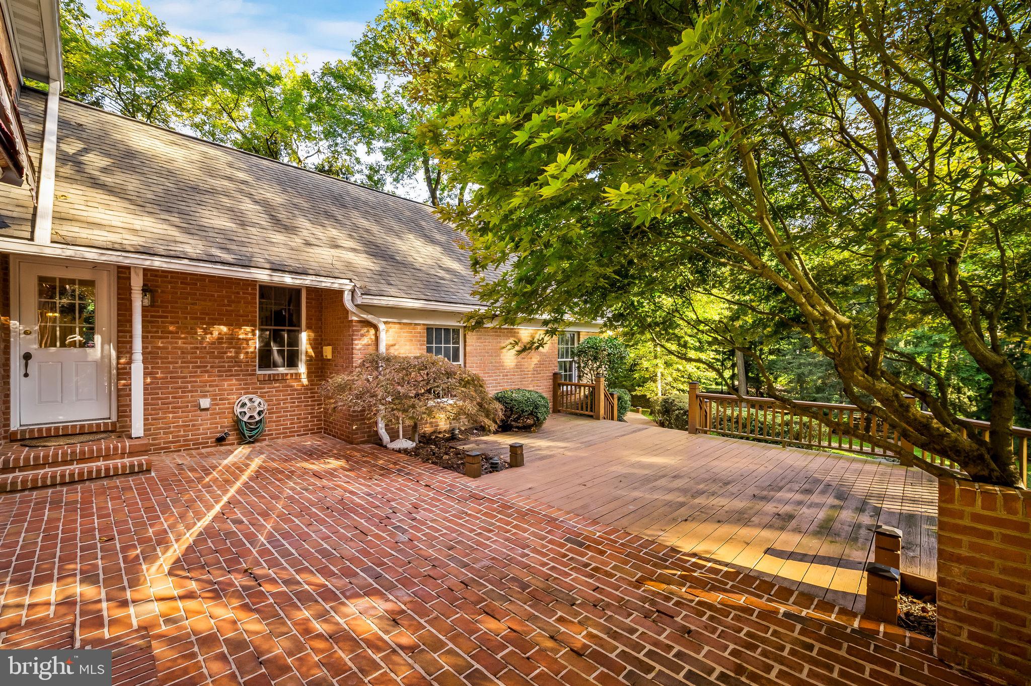 RUXTON HILLS - Residential