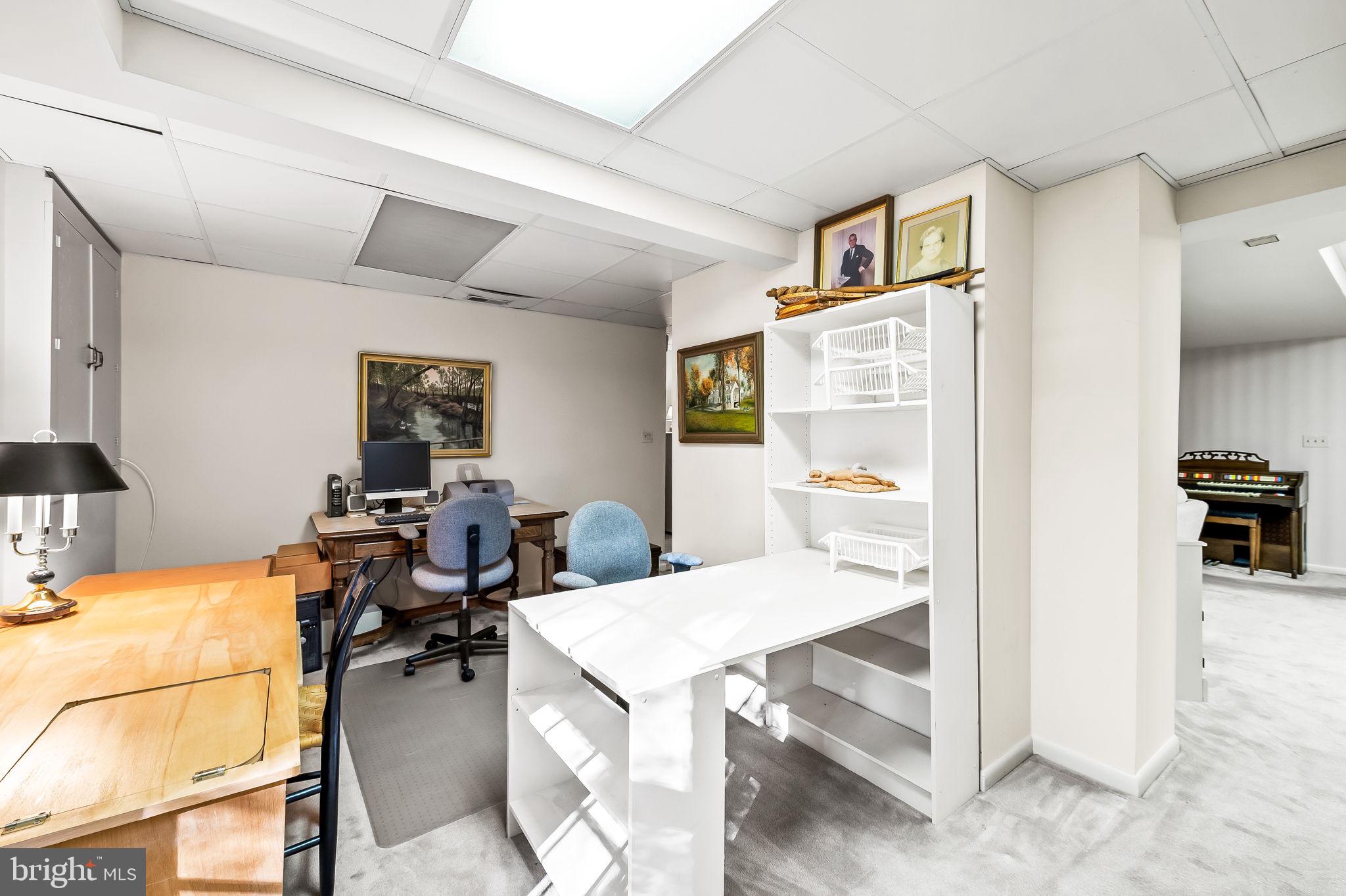 RUXTON HILLS - Residential