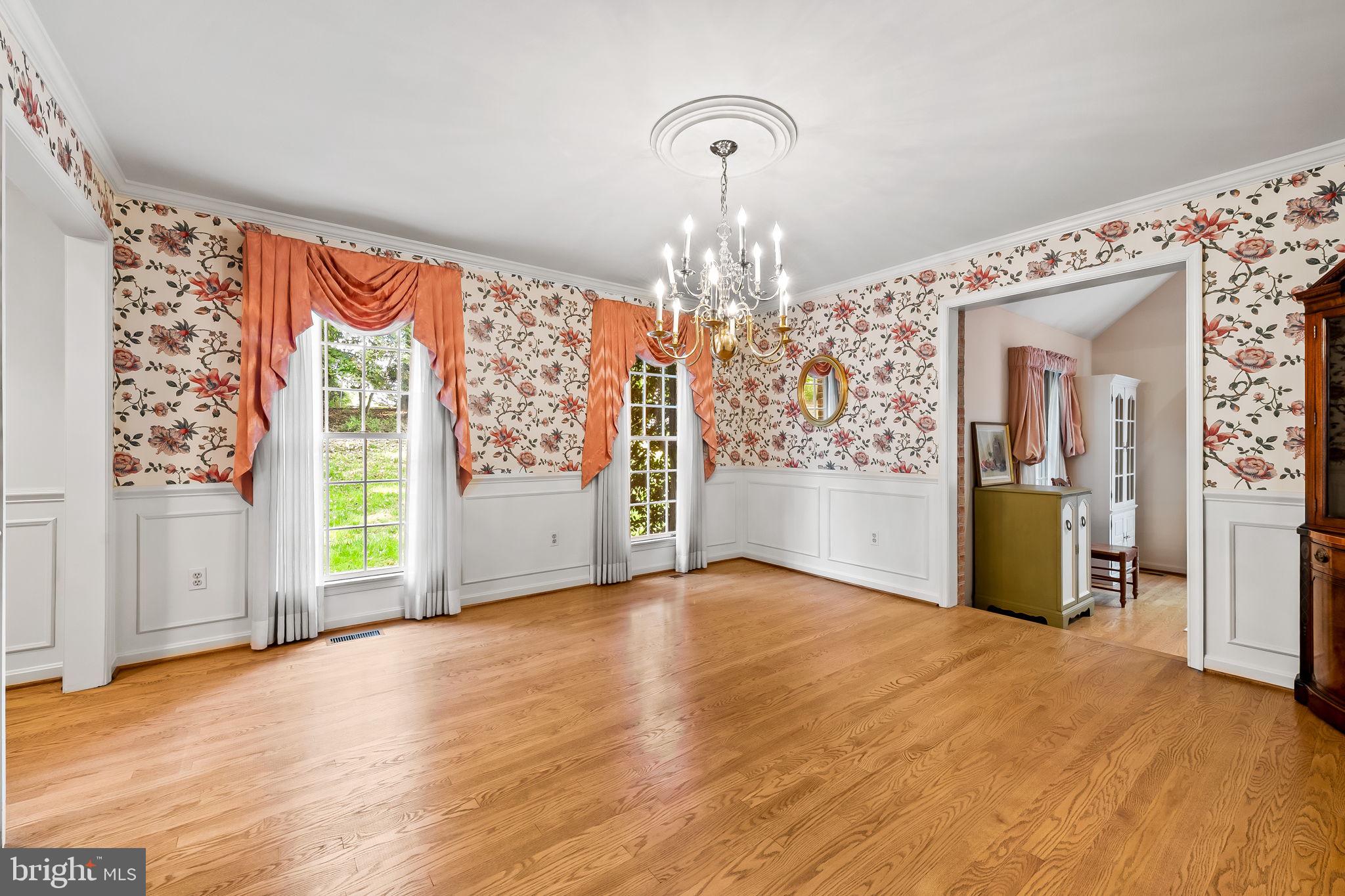 RUXTON HILLS - Residential