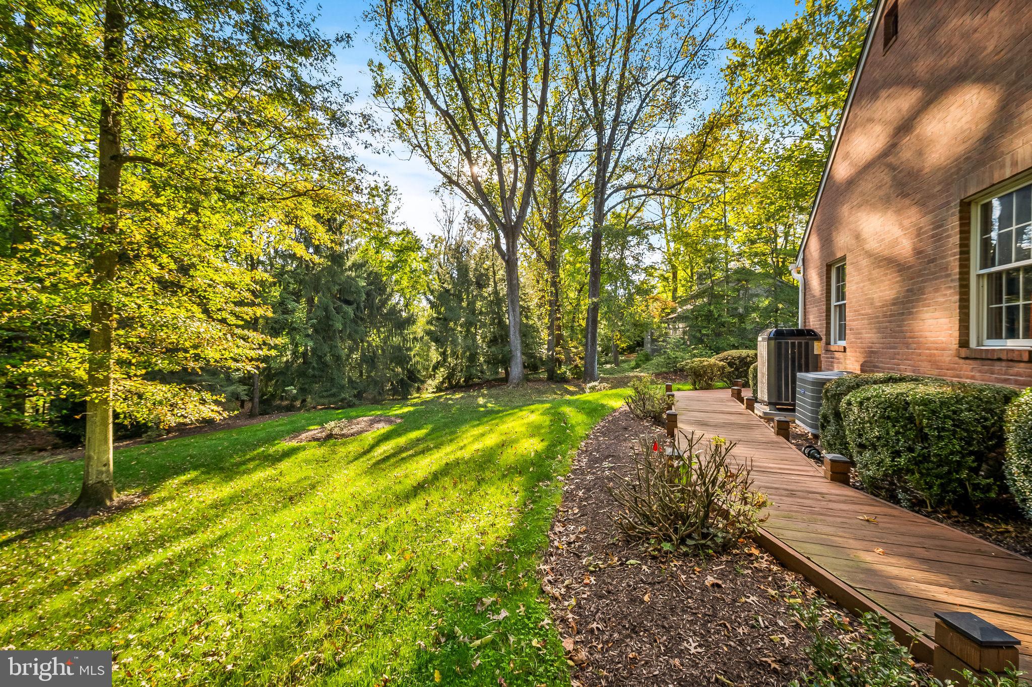 RUXTON HILLS - Residential