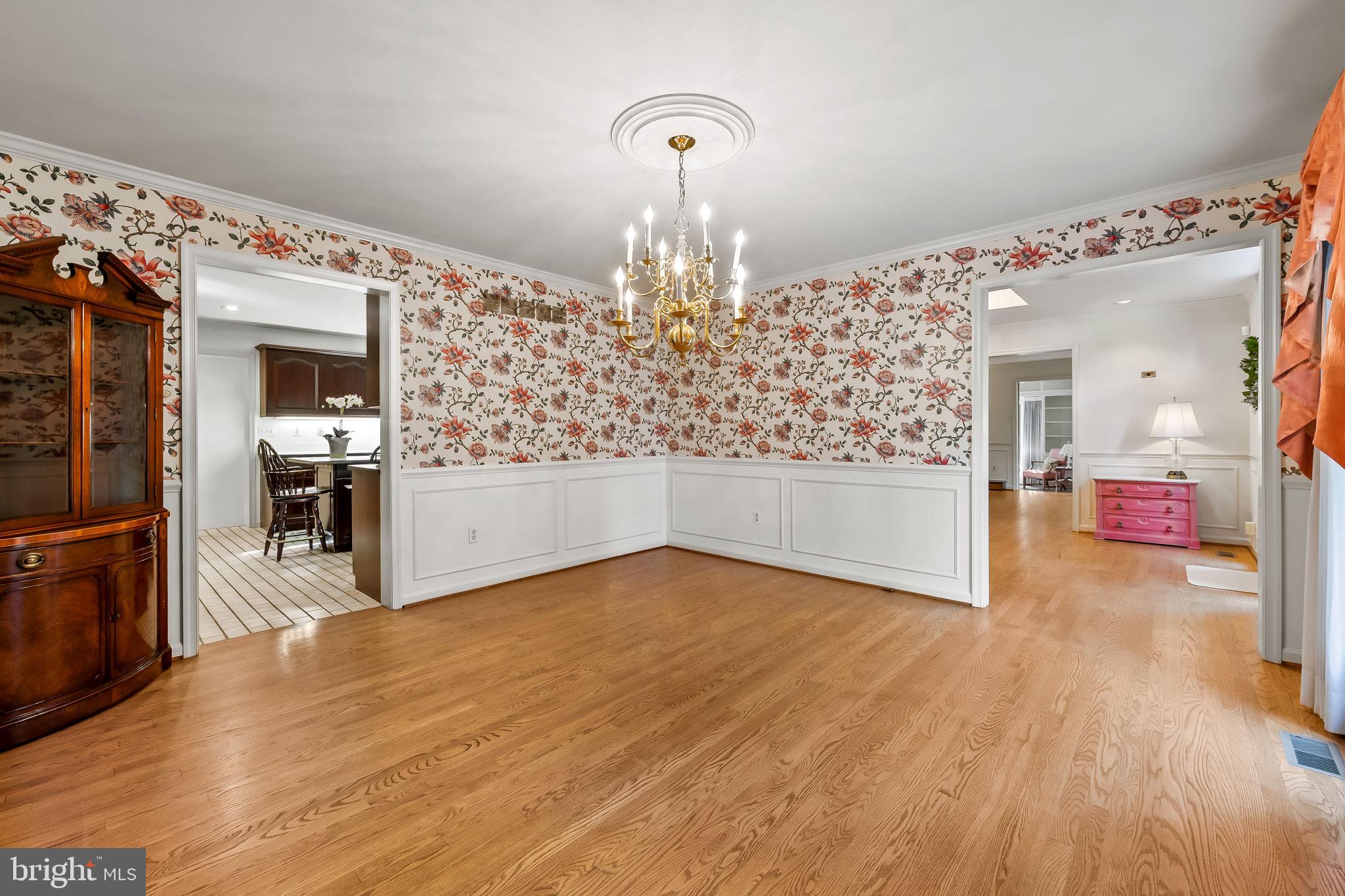 RUXTON HILLS - Residential