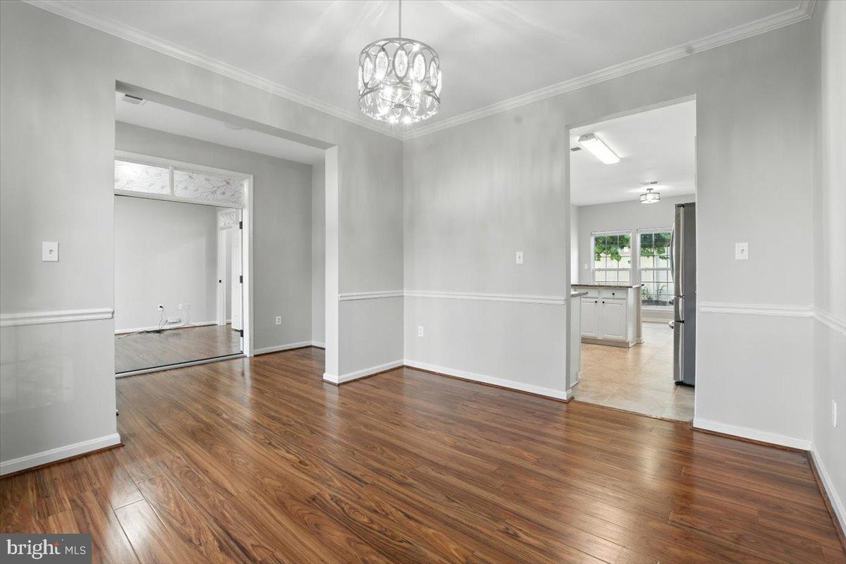 SIGNATURE AT BROADLANDS - Residential Lease